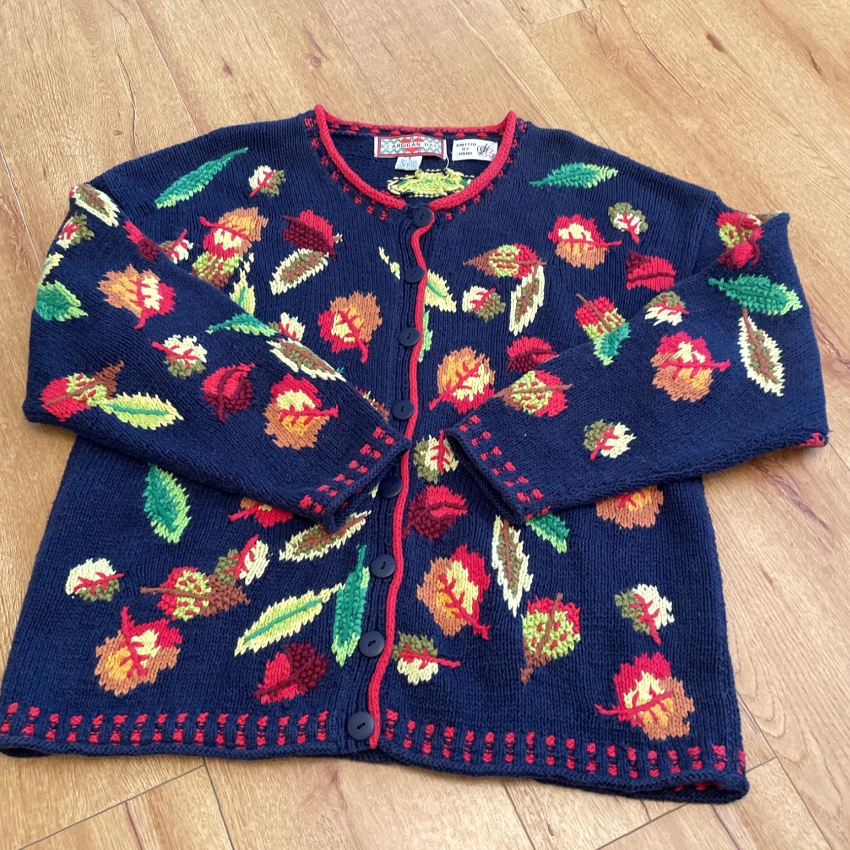 Vintage VINTAGE Cardigan Bay Sweater Women Small Navy Hand Knit Fall Autumn Leaf Cottage Cardigan Bay Women Small Navy Hand Knit Fall Autumn Leaf Cottage Size S / US 4 / IT 40 - 6 Thumbnail