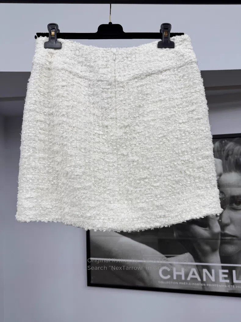 Chanel Chanel White tweed two-pocket skirt Size 42" / US 20 - 3 Thumbnail