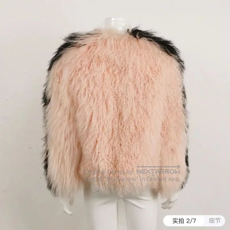 Fendi Fendi Pink Mink Fur Women's Coat . Size M / US 6-8 / IT 42-44 - 2 Thumbnail