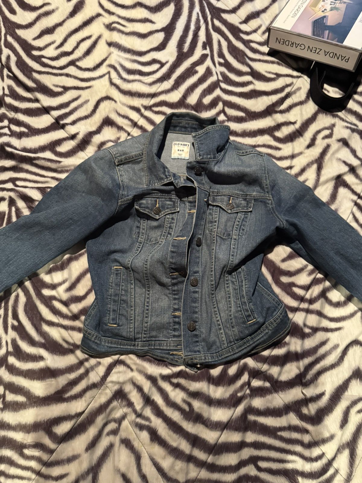 Old Navy Dolly Parton denim jacket Size M / US 6-8 / IT 42-44 - 3 Thumbnail