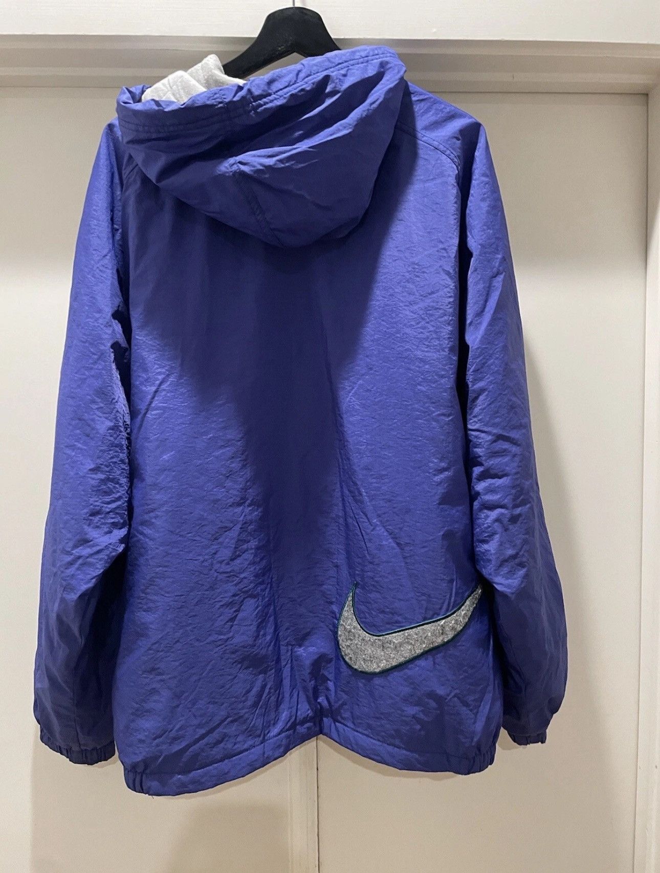 Nike VTG 90s Nike Jacket Size XL Swoosh purple green Hooded Size US XL / EU 56 / 4 - 4 Thumbnail