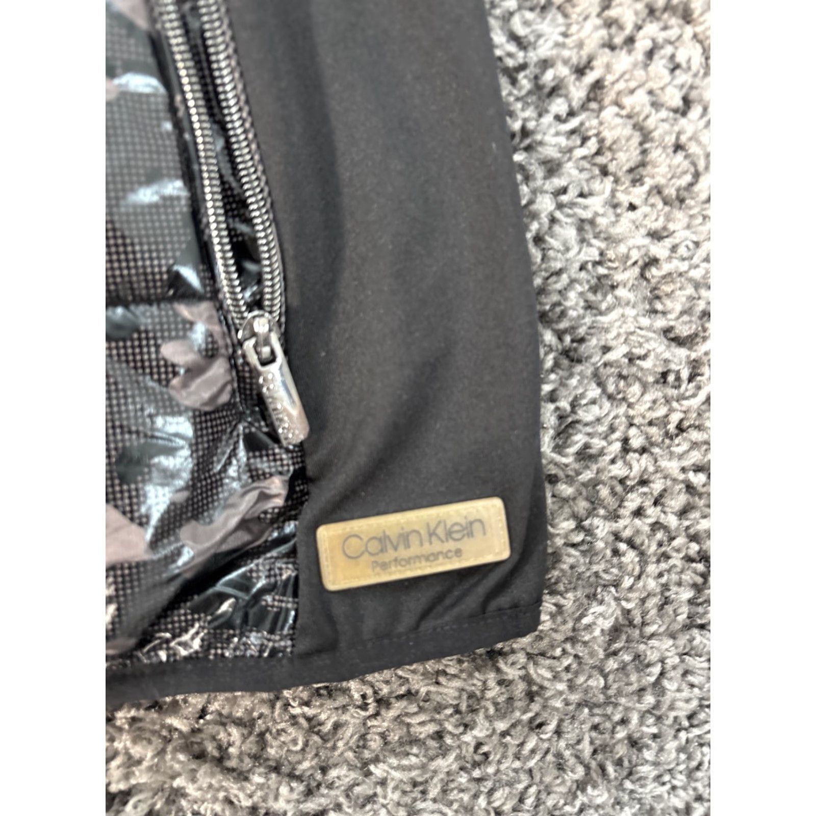Calvin Klein Calvin Klein Performance Women's Vest Puffer Gray 2X Down Nylon Lining Zip Mid-Length 2X Womens Size XXL / US 16-18 / IT 52-54 - 4 Thumbnail