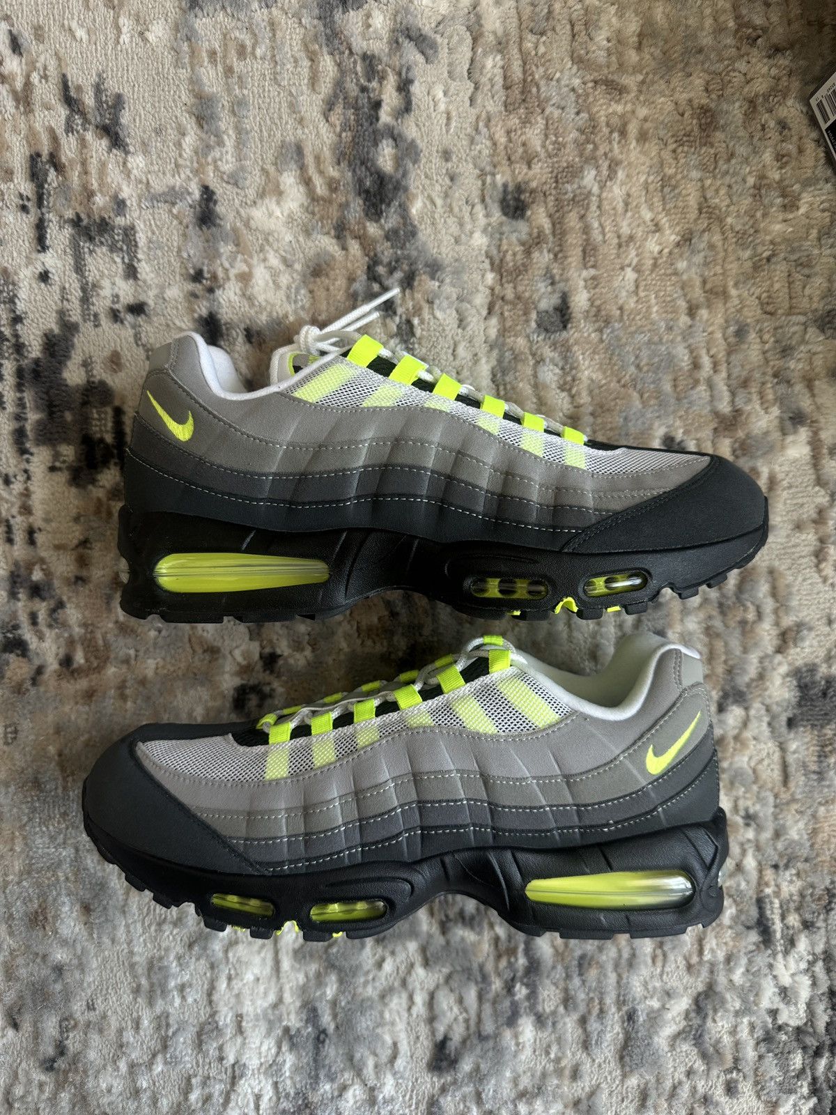 Nike Air Max 95 Néon Big Bubble 2025 Size US 13 / EU 46 - 4 Thumbnail
