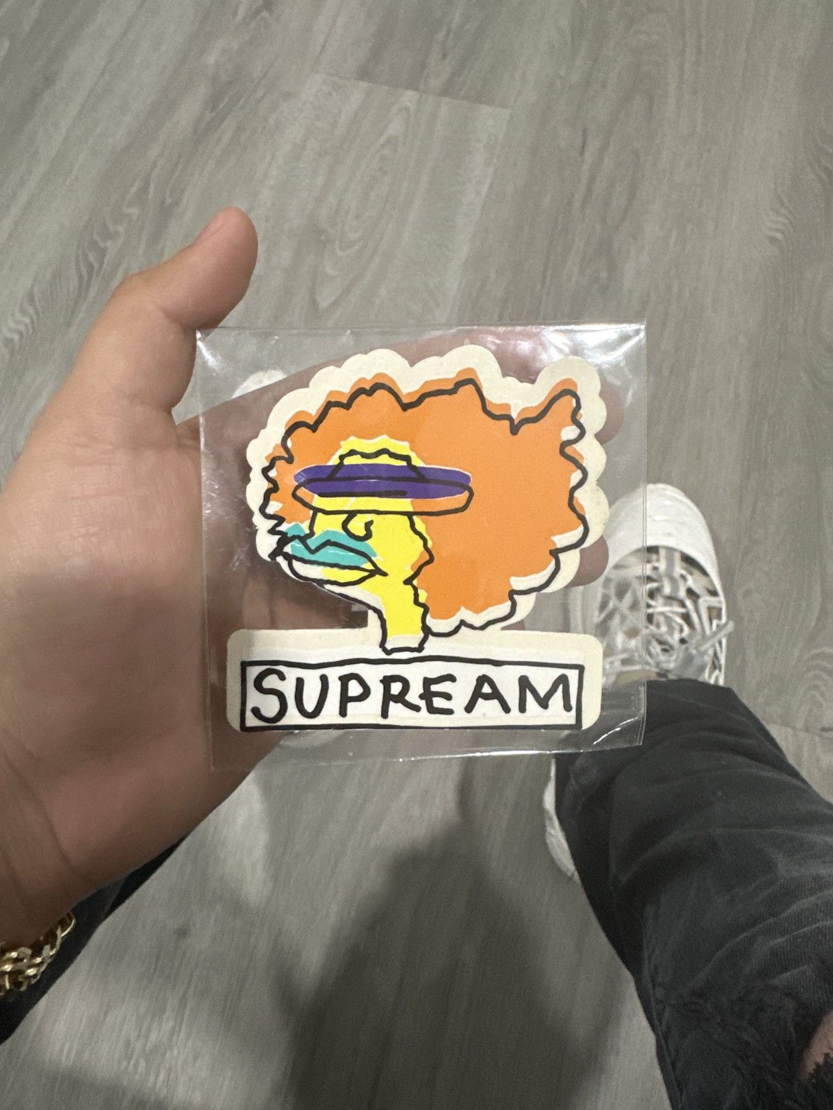 Supreme gonz outlet sticker