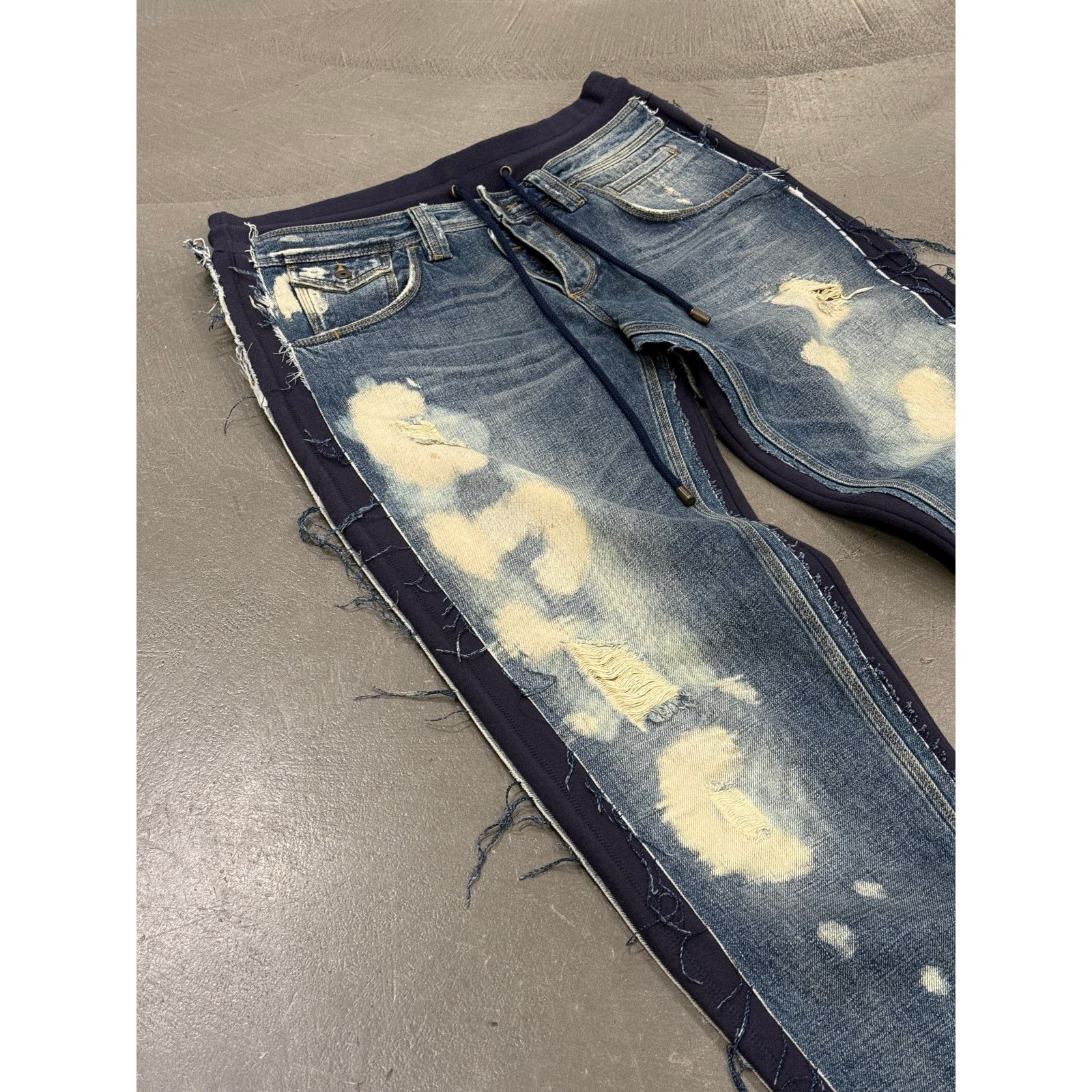 Dolce & Gabbana 2000s Dolce & Gabbana hybrid denim sweatpants Size US 32 / EU 48 - 7 Thumbnail