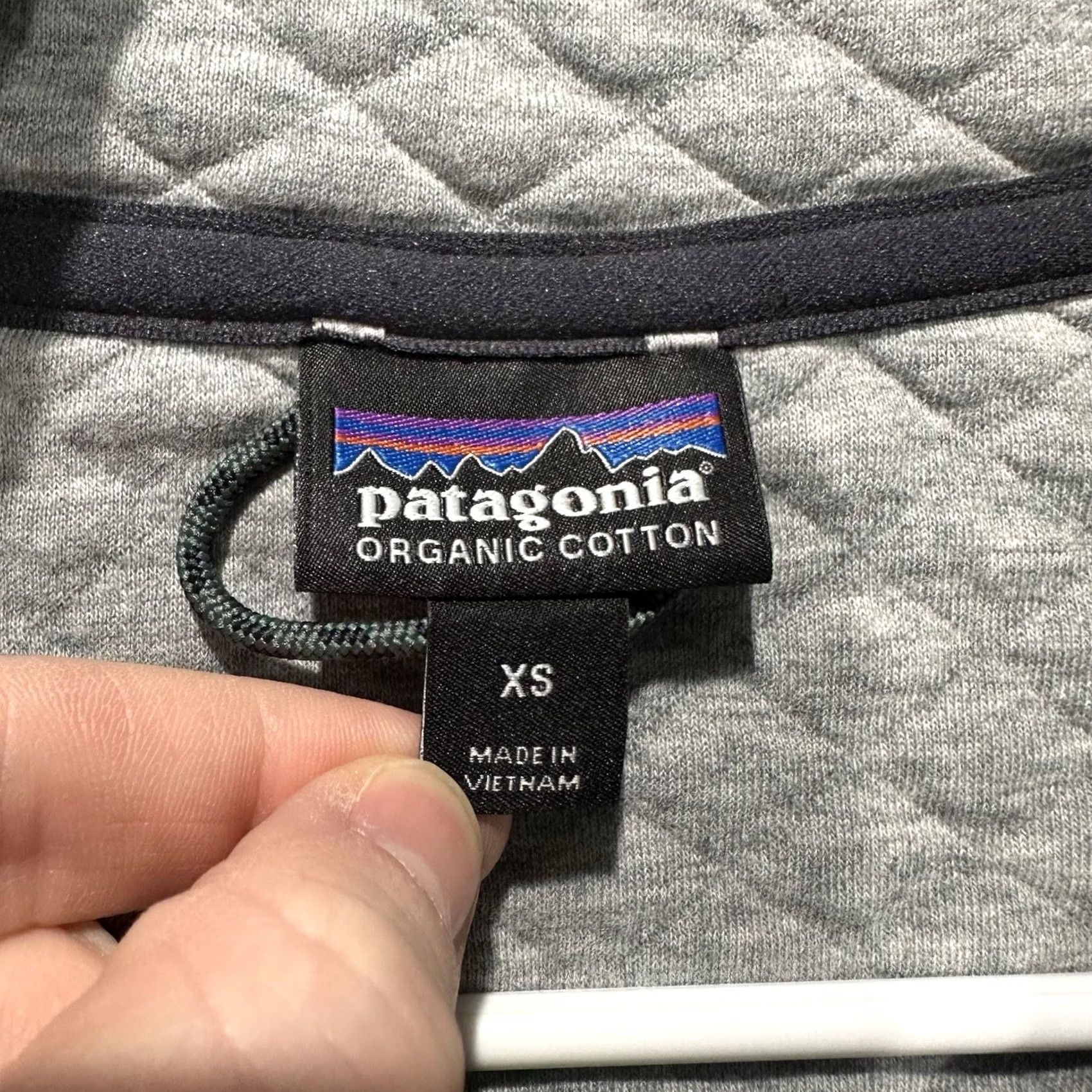 Patagonia Patagonia Sweater Womens XS Gray Green Quilted Snap-T Mock Jacket Classic Outdoor Size XS / US 0-2 / IT 36-38 - 3 Thumbnail