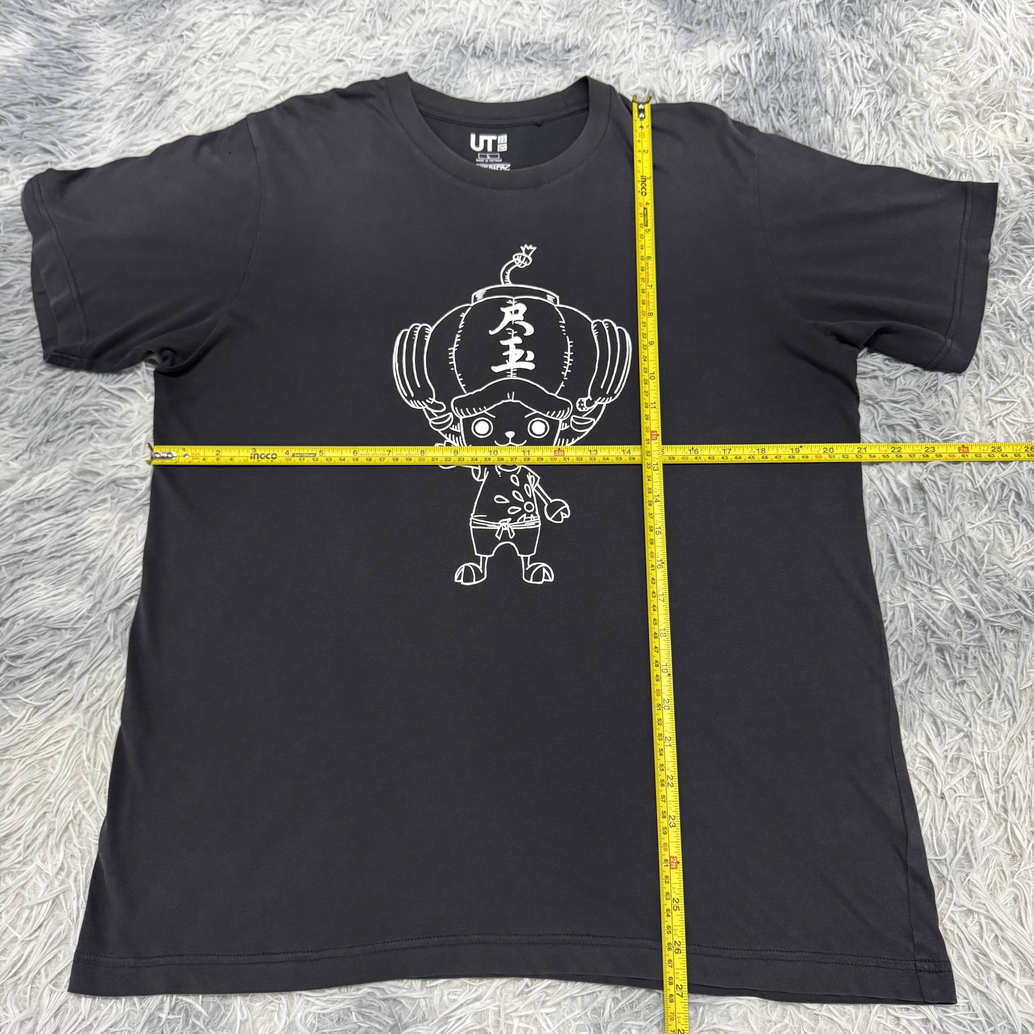Uniqlo Uniqlo UT One Piece Tony Chopper Sunfaded Tshirt Size US L / EU 52-54 / 3 - 5 Thumbnail