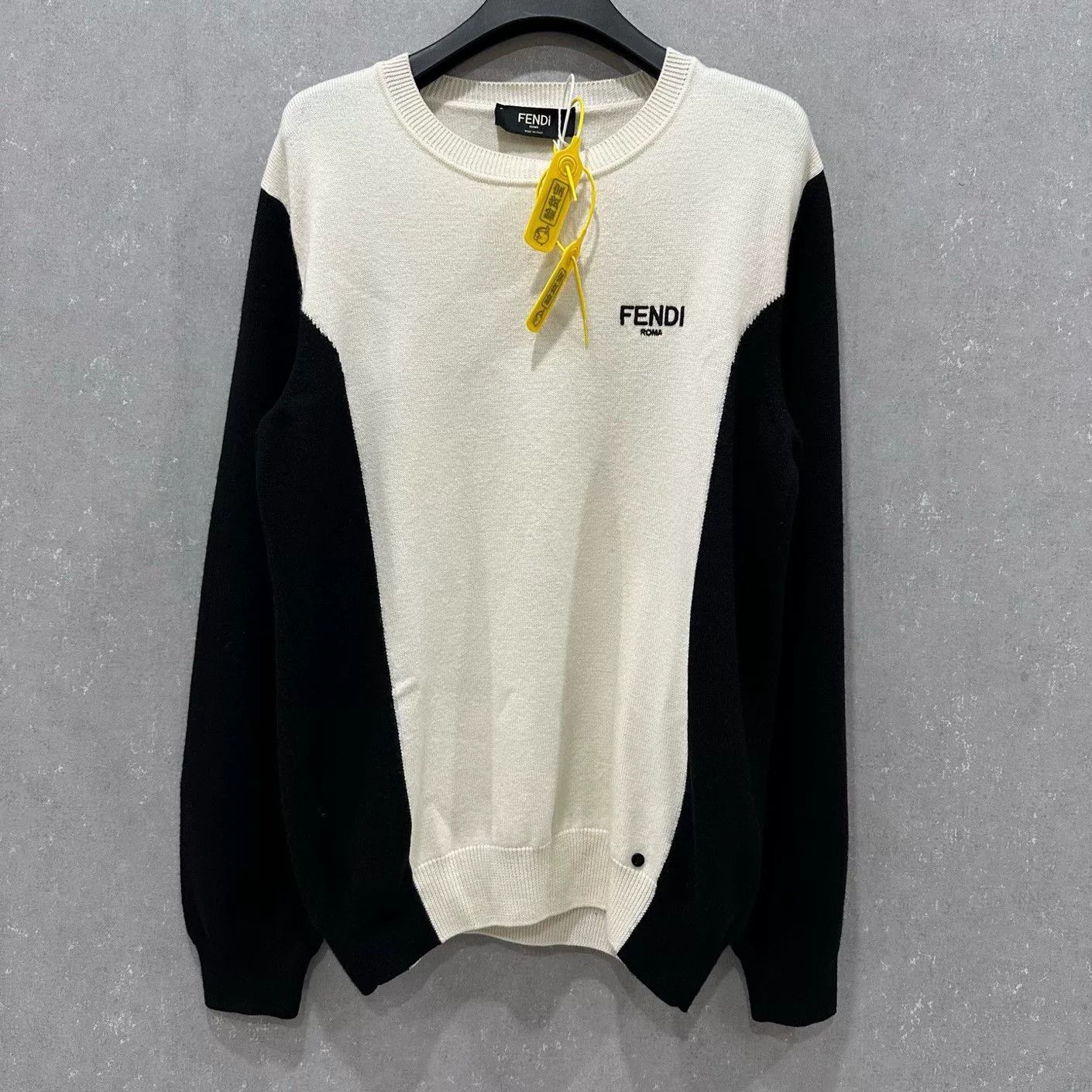 Fendi Fendi Colorblock Crewneck Sweater Size US XL / EU 56 / 4 - 1 Thumbnail