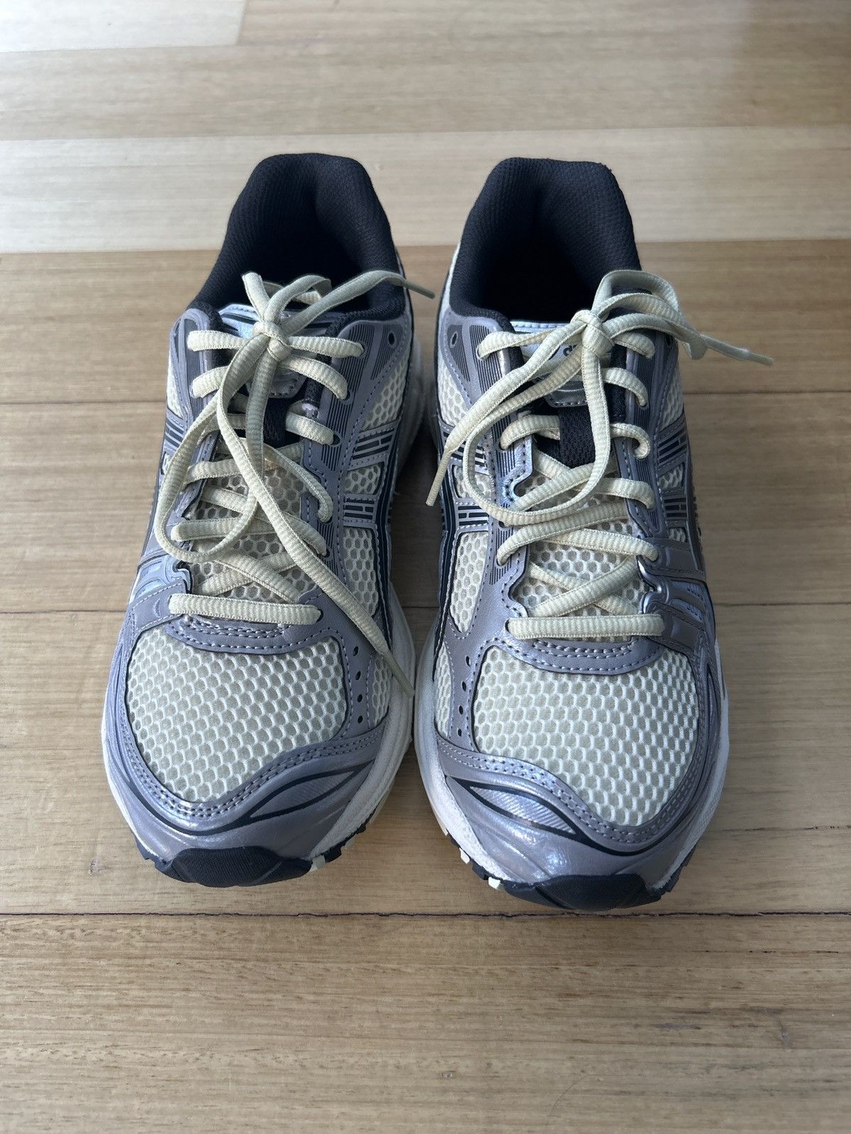 Asics Gel Kayano 14 in Oyster White/Steeple Gray Size US 6.5 / EU 39-40 - 4 Thumbnail