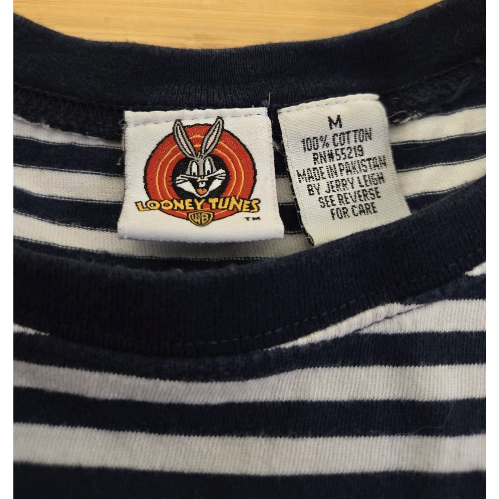 Vintage VINTAGE Looney Tunes Shirt Mens M Navy White Striped Marvin Martian Taz Tweety Daffy Duck Cart Womens/Mens? Size US M / EU 48-50 / 2 - 3 Thumbnail