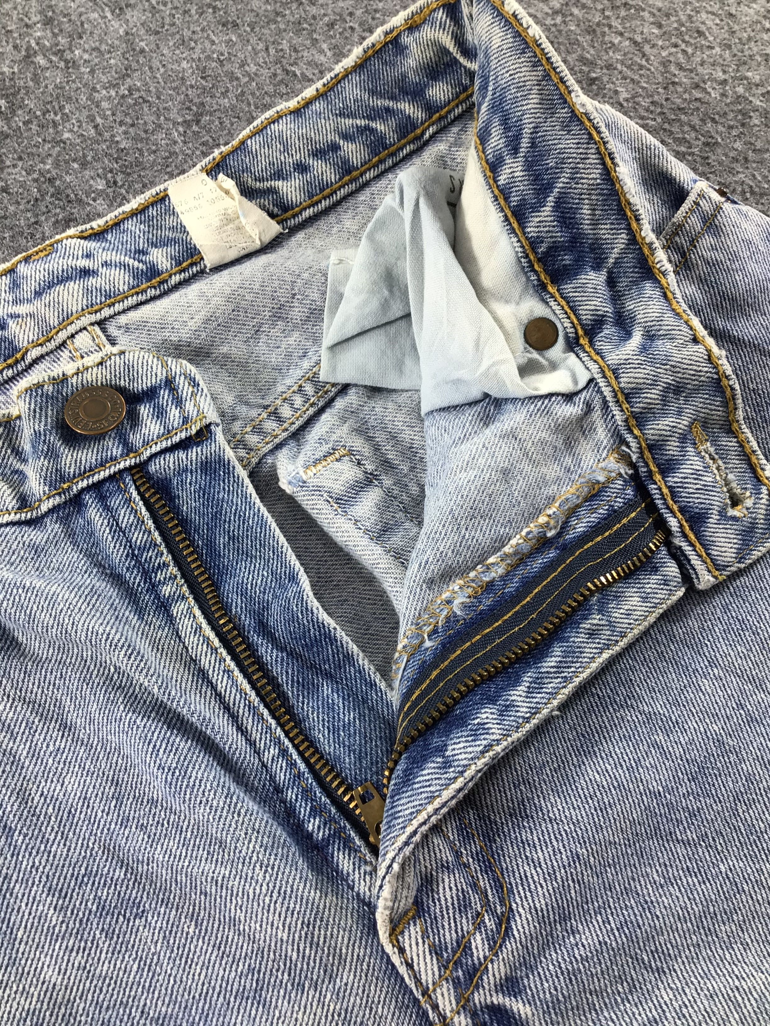 Levi's Vintage Levis 550 Jeans Stone Wash Denim -J401 Size US 28 / EU 44 - 7 Thumbnail