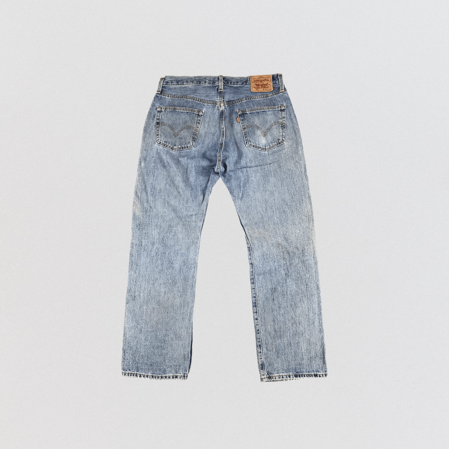 Levi's Vintage Light Wash Levis 501 Jeans-JM962 Size US 35 - 2 Thumbnail