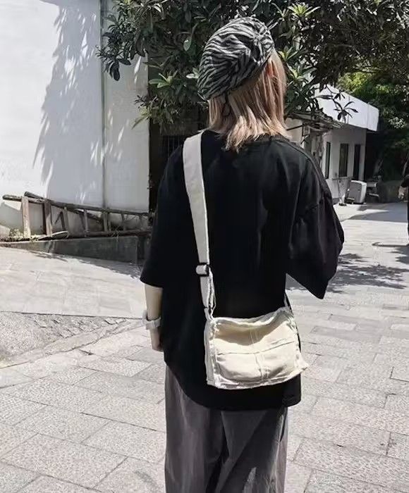 Japanese Brand Small Cross Body Bag Size ONE SIZE - 2 Thumbnail