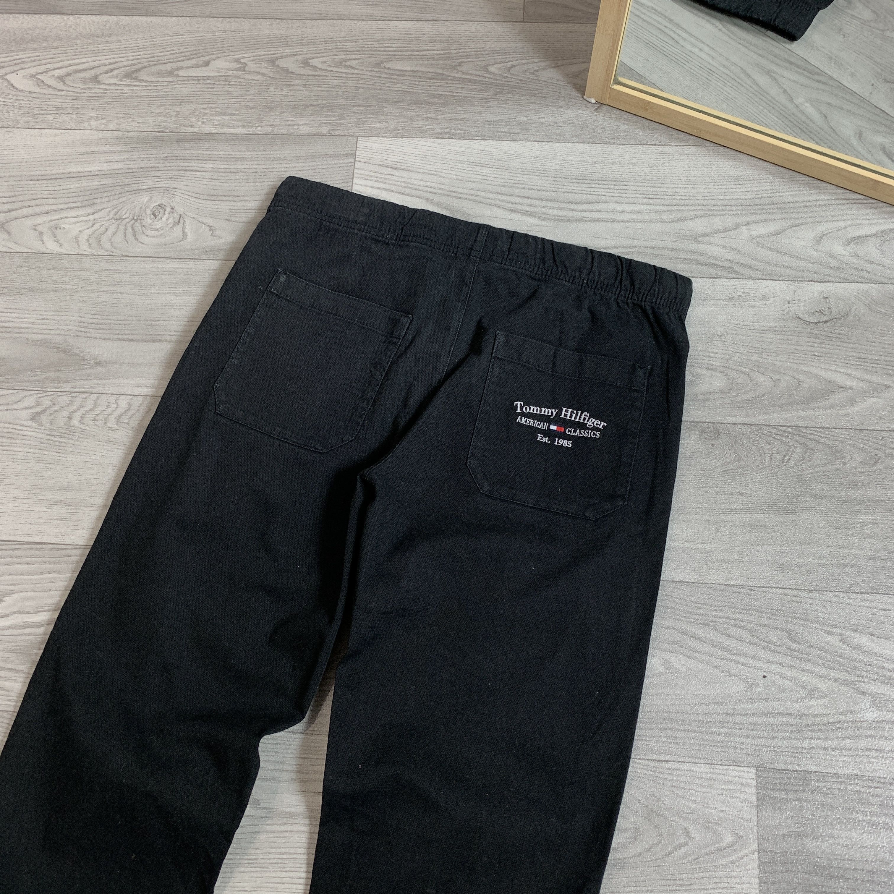 Tommy Hilfiger Tommy Hilfiger Black Casual Jogger Embroidered Logo Pants Size US 30 / EU 46 - 4 Thumbnail