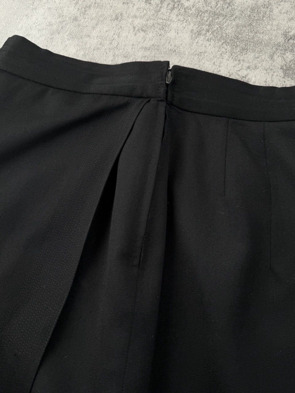 Versace 1980s Gianni Versace Wool Wrap Pencil Skirt Vintage Rare Size 26" / US 2 / IT 38 - 11 Thumbnail