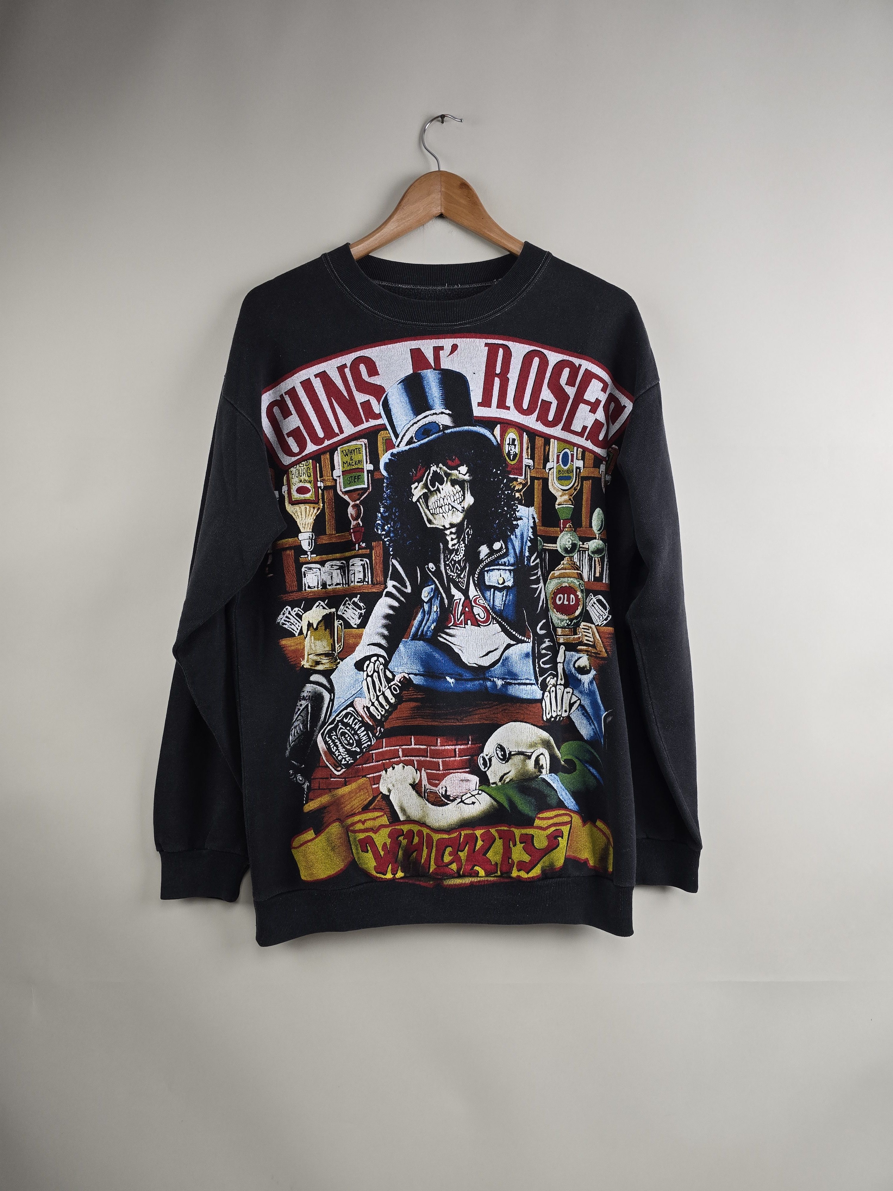 Band Tees × Guns N' Roses × Vintage 90s Guns N' Roses Whiskey Tattoo Crew neck L 21.5" 28" Size US L / EU 52-54 / 3 - 1 Thumbnail