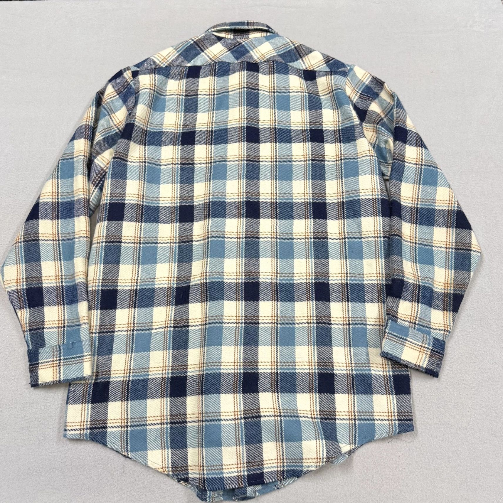Sears VINTAGE Sears Shirt Mens LT Blue Plaid Flannel Button Long Sleeve Workwear Size US L / EU 52-54 / 3 - 3 Thumbnail