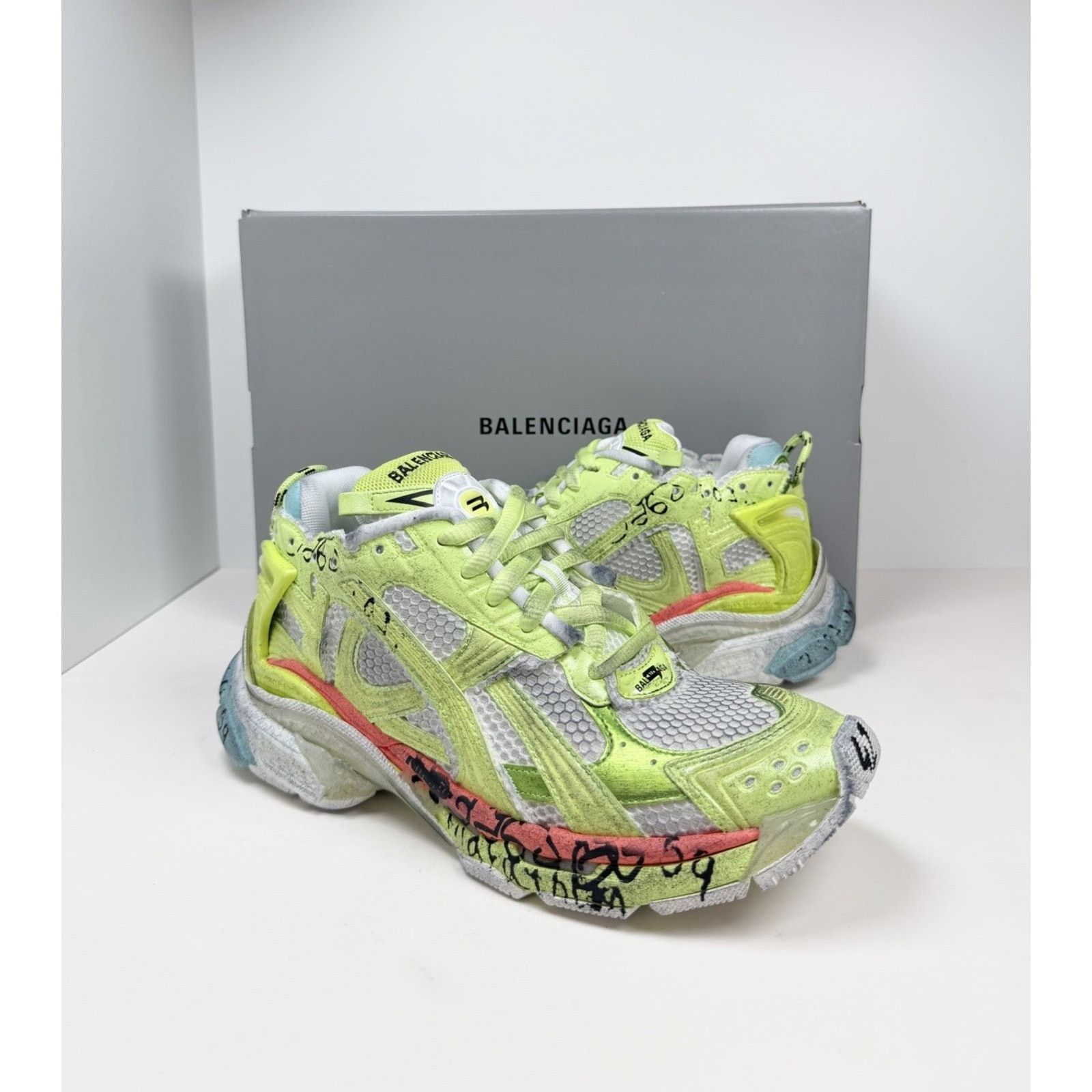 Balenciaga Size 42EU/9US - Balenciaga Runner Marathon Unreleased NEW Size US 9 / EU 42 - 2 Thumbnail