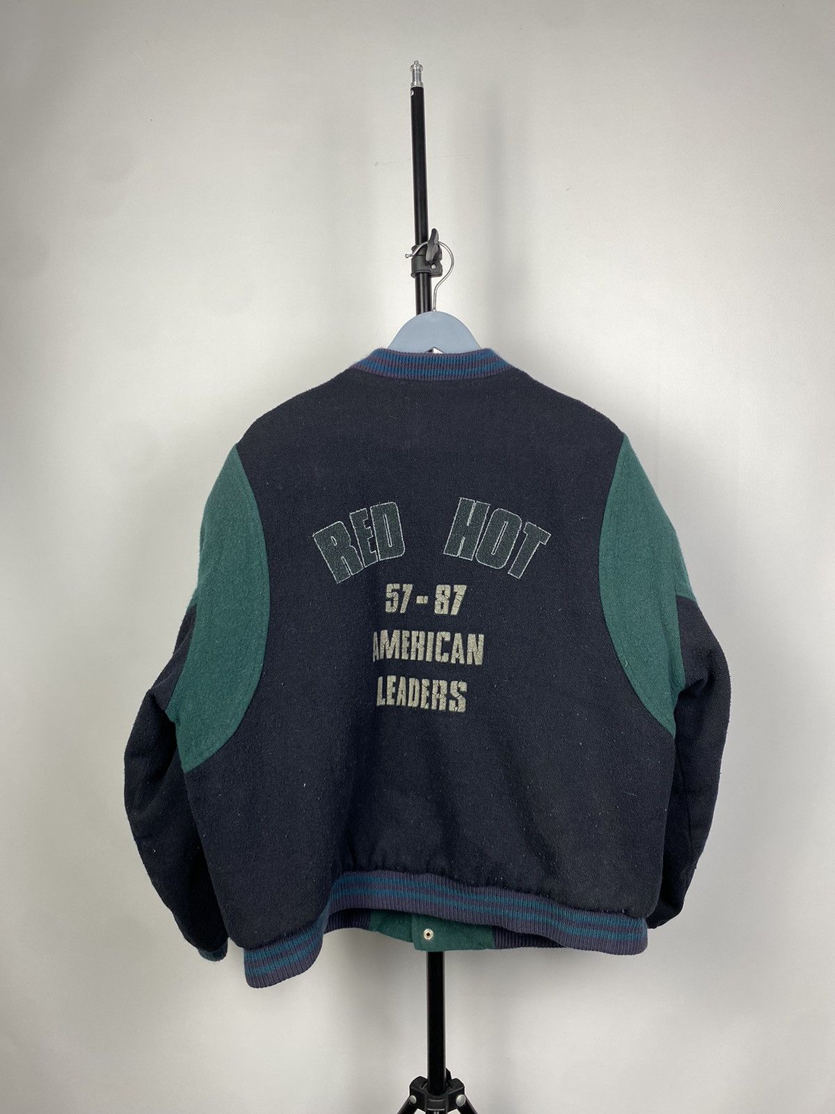 NFL × Vintage Vintage NFL RHS 80s 90s RED HOT USA JACKET Size US S / EU 44-46 / 1 - 7 Thumbnail