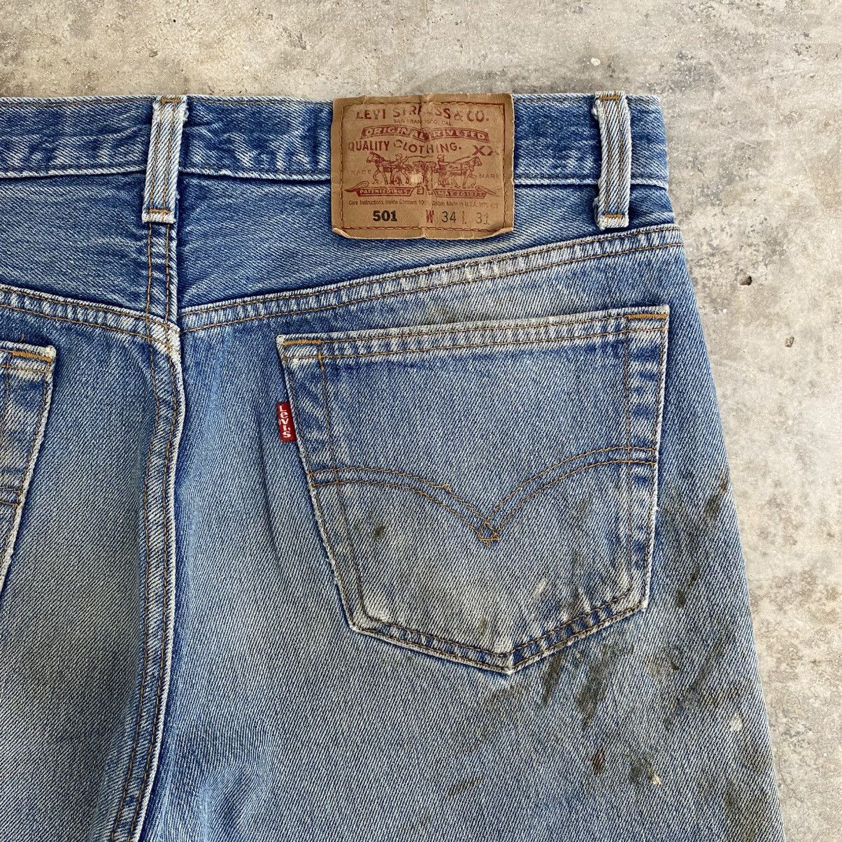 Levi's Vintage 90’s Levis 501 Faded Blue Distressed Painter Jeans Size US 33 - 11 Thumbnail