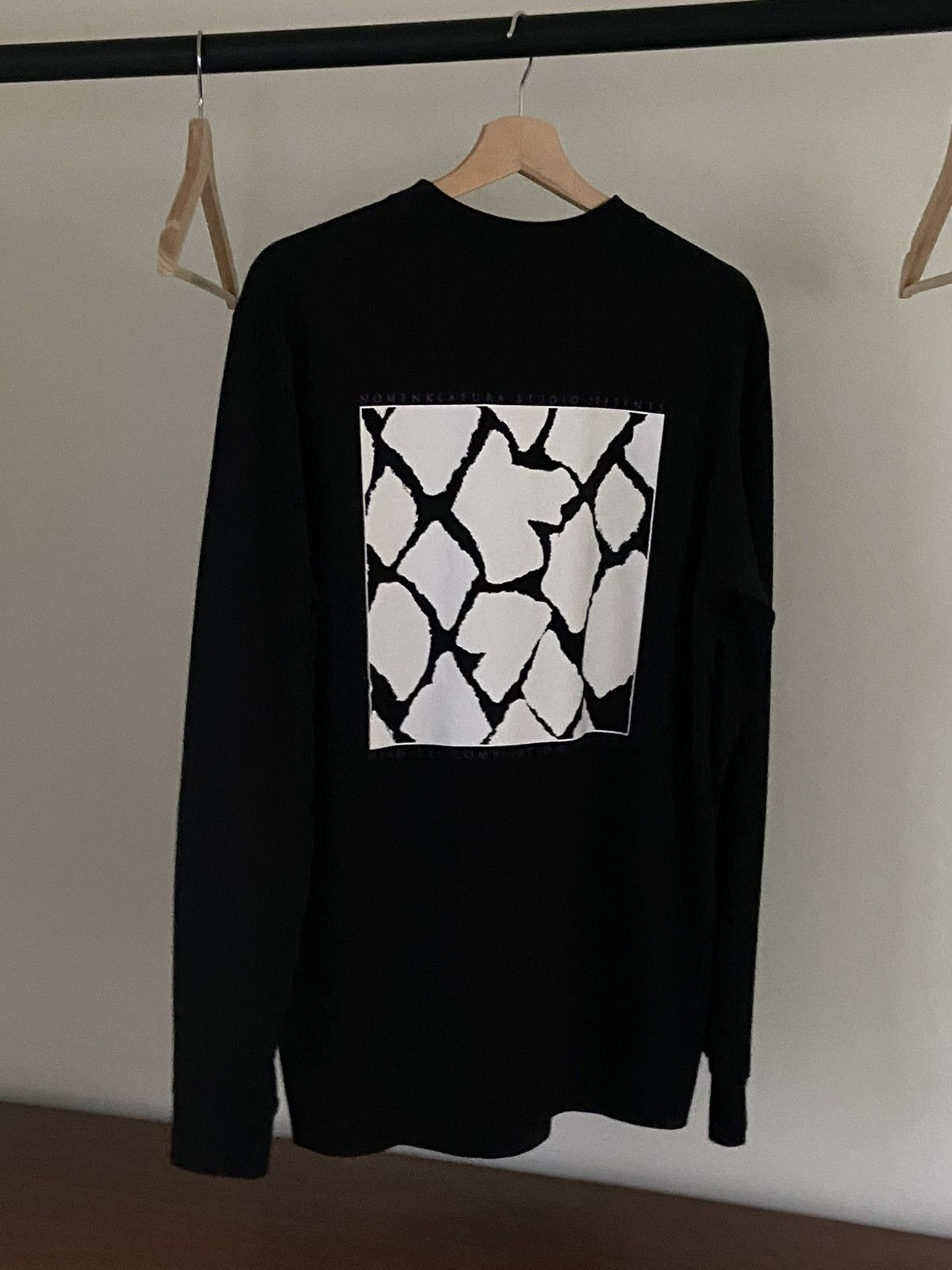 Alexandre Plokhov BNWT SS20 NOMENKLATURA PARANOID KABARET TSHIRT M Size US M / EU 48-50 / 2 - 2 Thumbnail