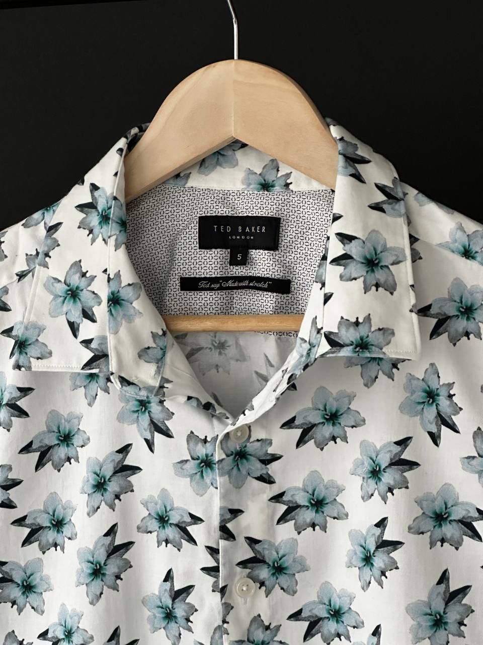 Ted Baker Ted Baker Floral Print Hawaii Short Sleeve Summer Shirt Size US L / EU 52-54 / 3 - 4 Thumbnail