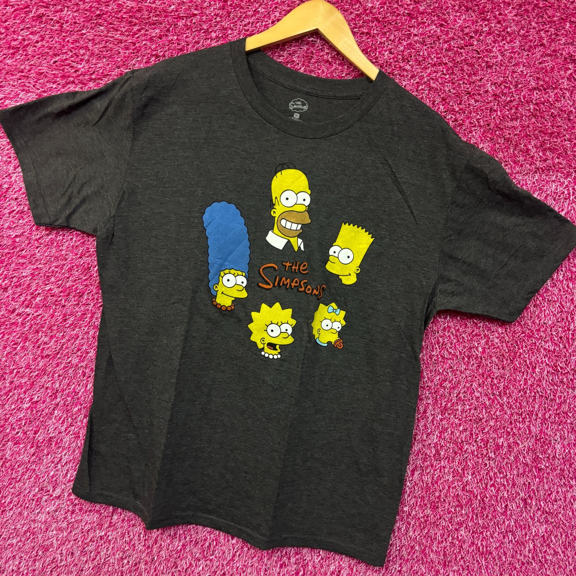 The Simpsons The Simpson family thsirt size medium Size US M / EU 48-50 / 2 - 3 Thumbnail