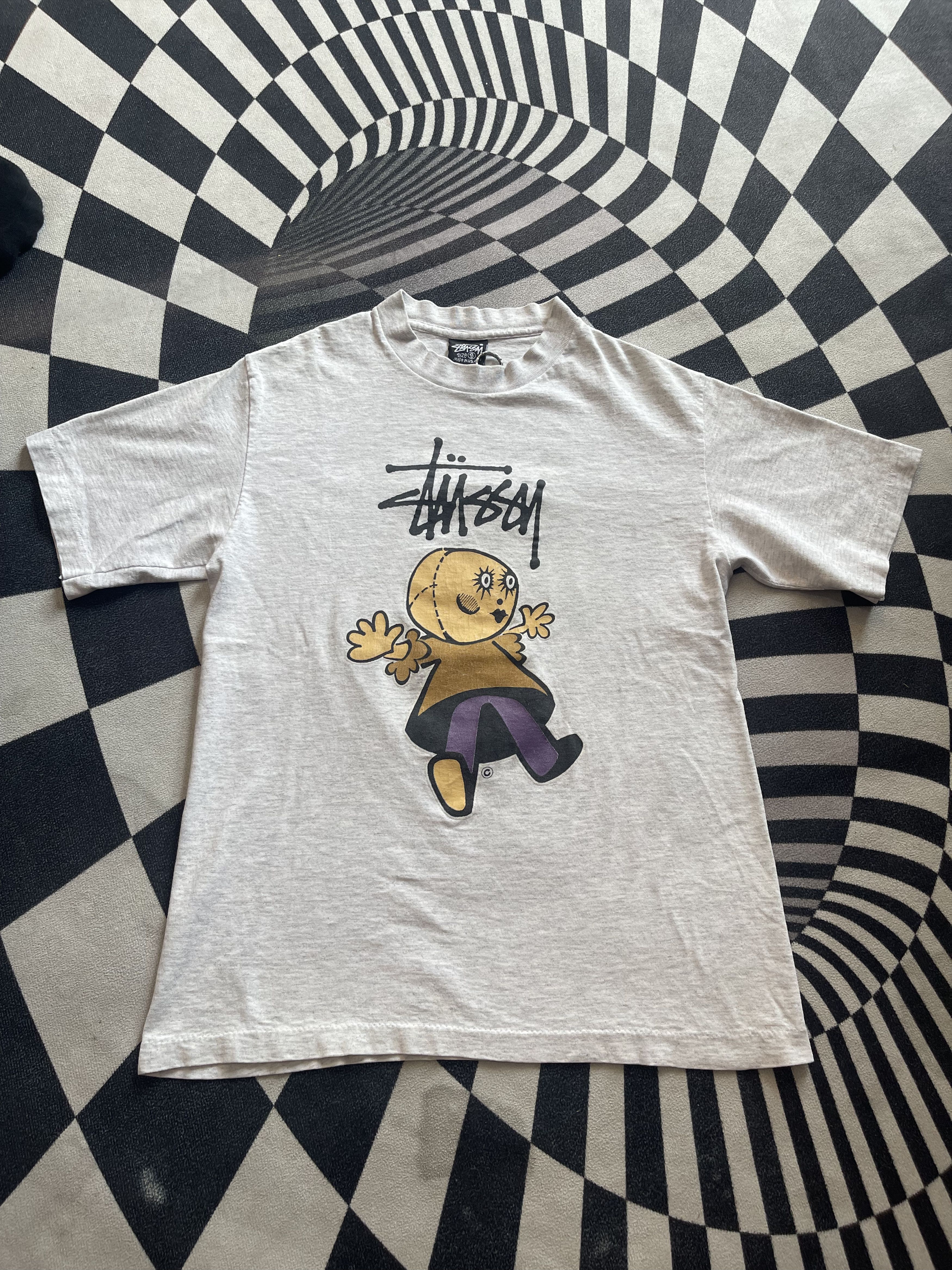 Stussy Vintage 90s Stussy "Doll Graphic" T-Shirt Size US S / EU 44-46 / 1 - 1 Thumbnail