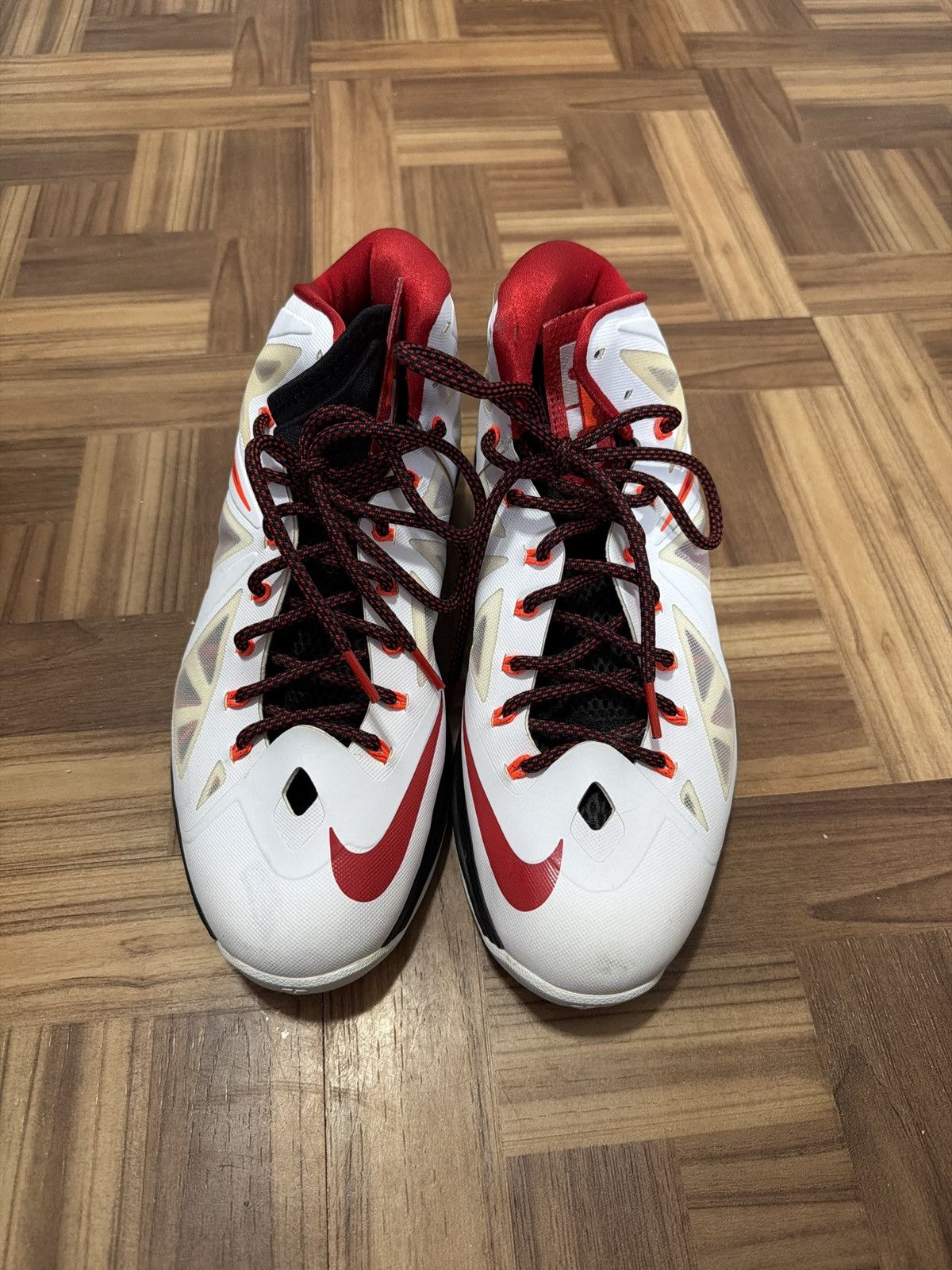 Nike Nike LeBron 10 Heat Home Size US 10.5 / EU 43-44 - 4 Thumbnail