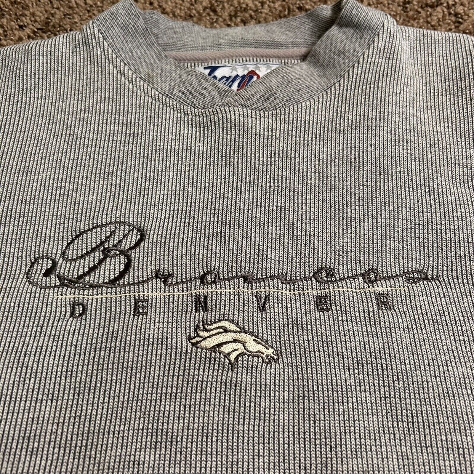 Other Vintage Team One Grey Denver Broncos Crew Sweater Size US XL / EU 56 / 4 - 10 Thumbnail