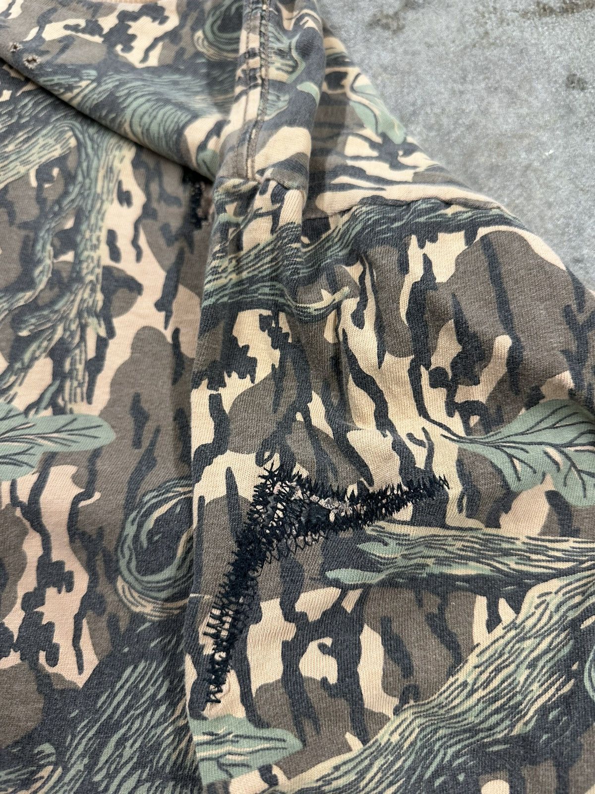 Mossy Oaks Vintage 90s Mossy Oak Original Camo LS Pocket T-Shirt Size US XL / EU 56 / 4 - 17 Thumbnail