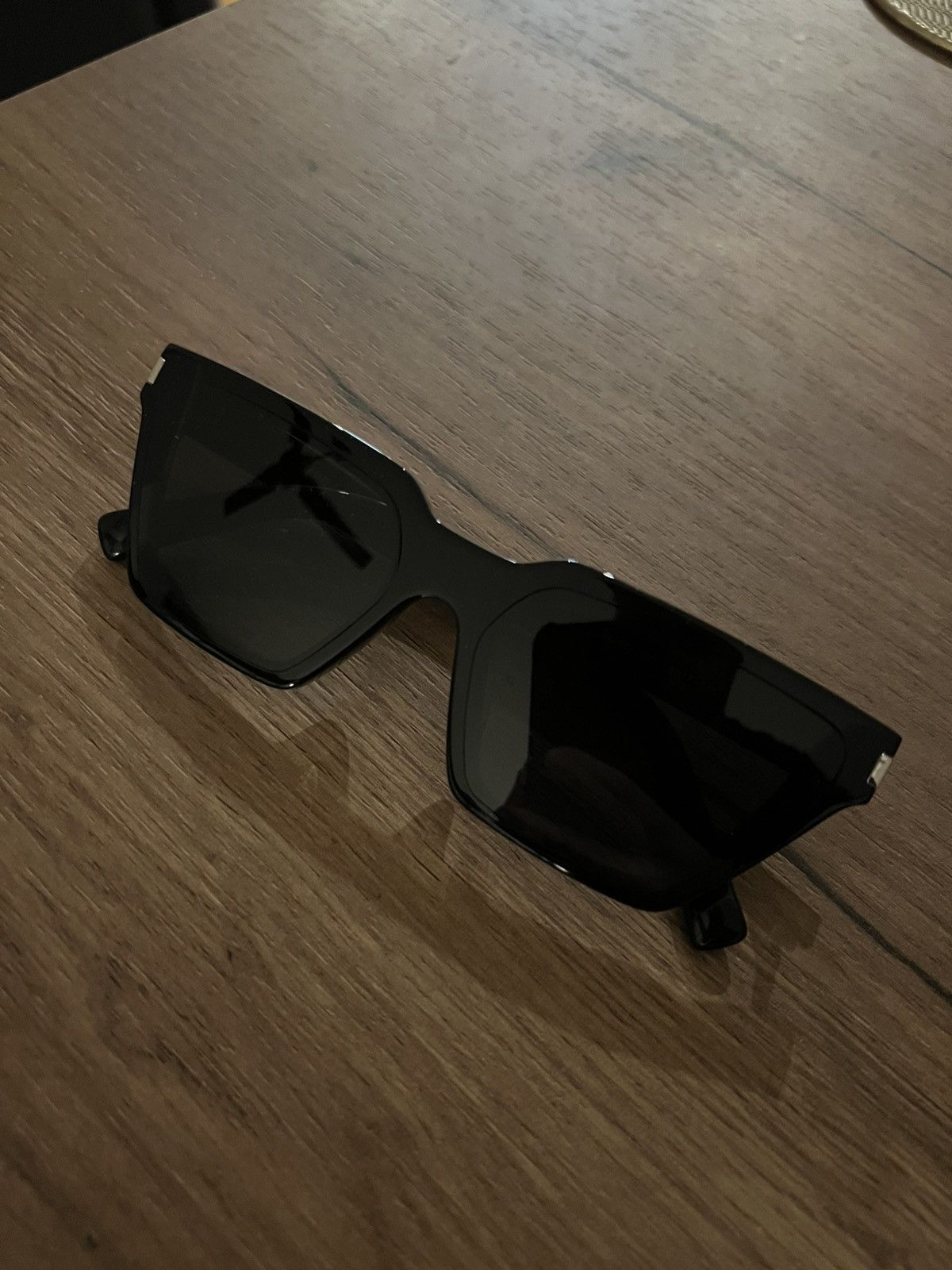 Saint Laurent Paris Saint Laurent sunnies with a cat eye effect Size ONE SIZE - 5 Thumbnail