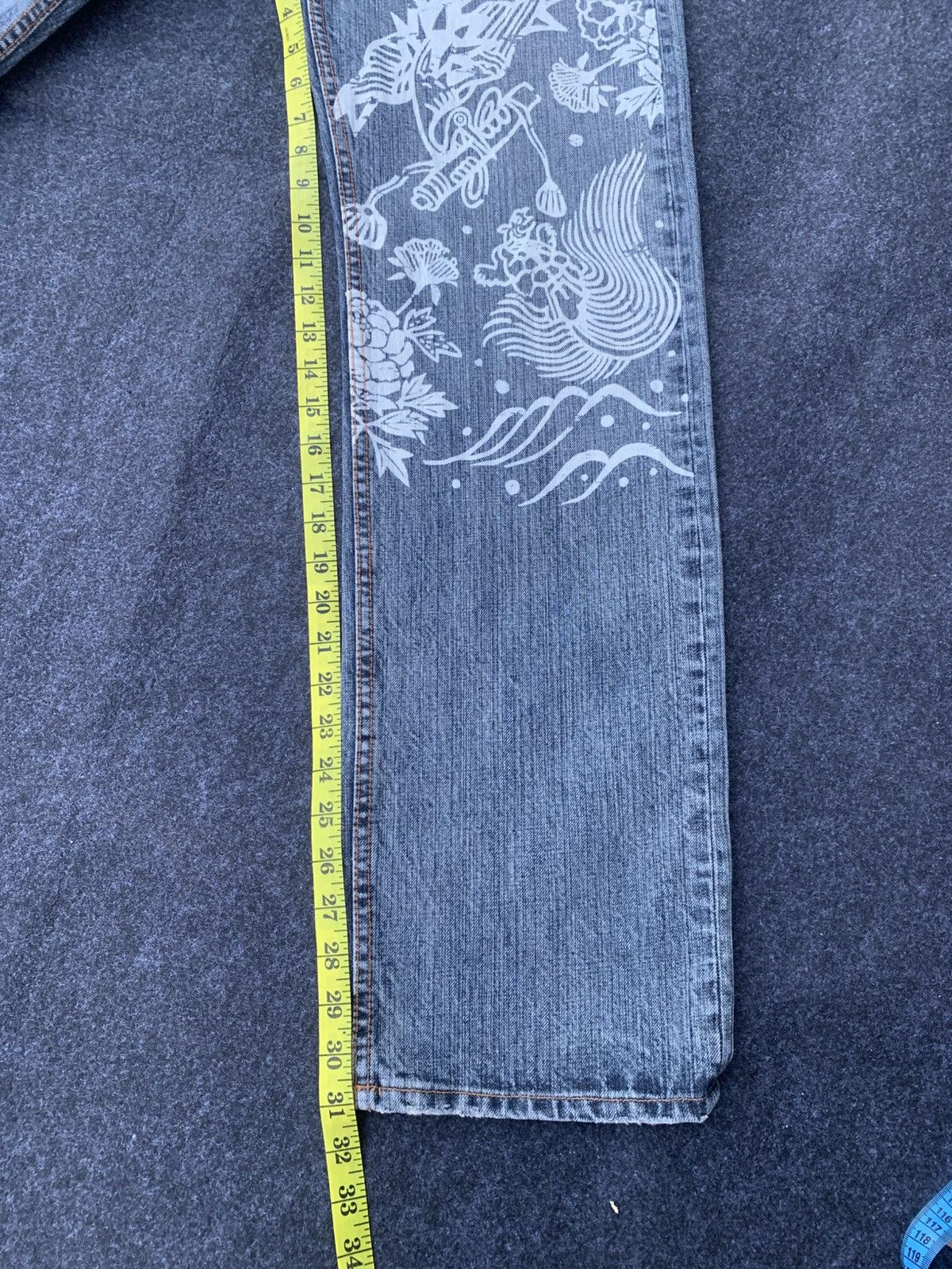 Karakuri Tamashii Distressed Sukajan jeans like karakuri tamashi Sukajan. Size US 28 / EU 44 - 3 Thumbnail