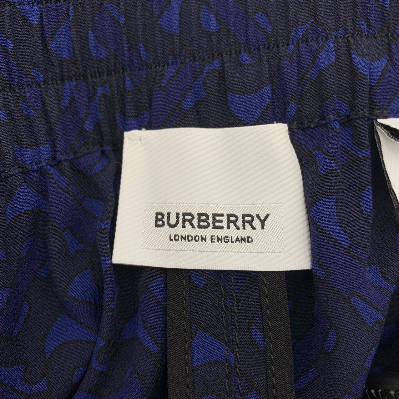 Burberry Burberry Navy TB Printed Shorts K26WX Size US 34 / EU 50 - 5 Thumbnail