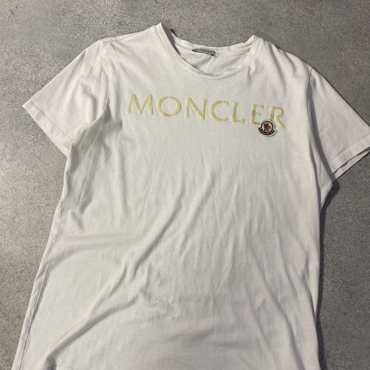 Moncler Moncler t shirt Big logo Size US L / EU 52-54 / 3 - 2 Thumbnail