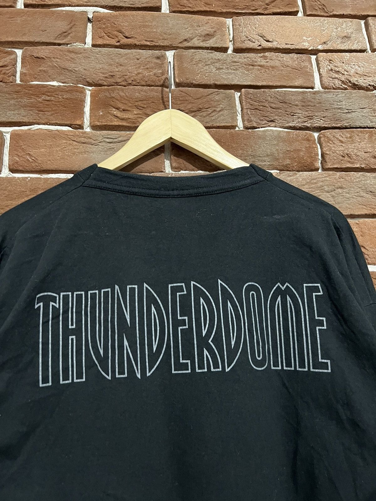Band Tees Rare Vintage 1998 Thunderdome Wizard Gabber Band Tshirt 90s Size US XL / EU 56 / 4 - 4 Thumbnail