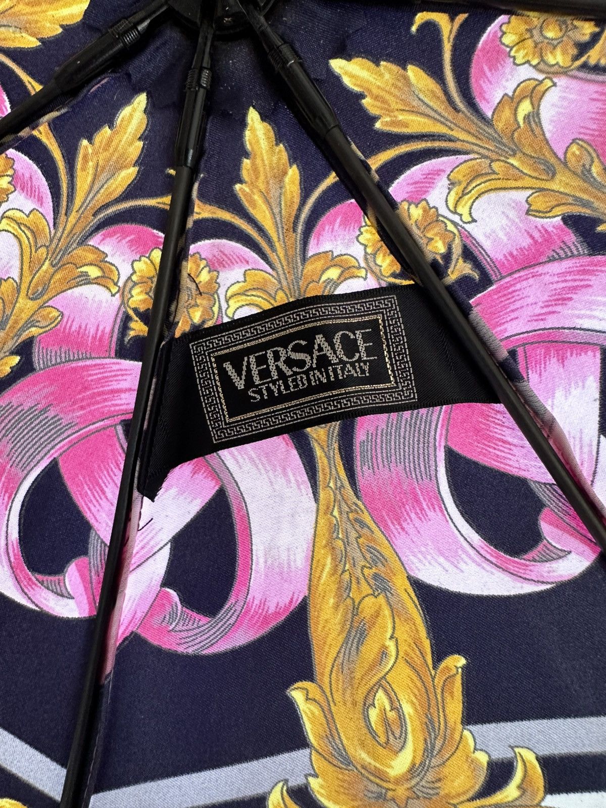 Versace Gianni Versace black and gold umbrella Size ONE SIZE - 7 Thumbnail