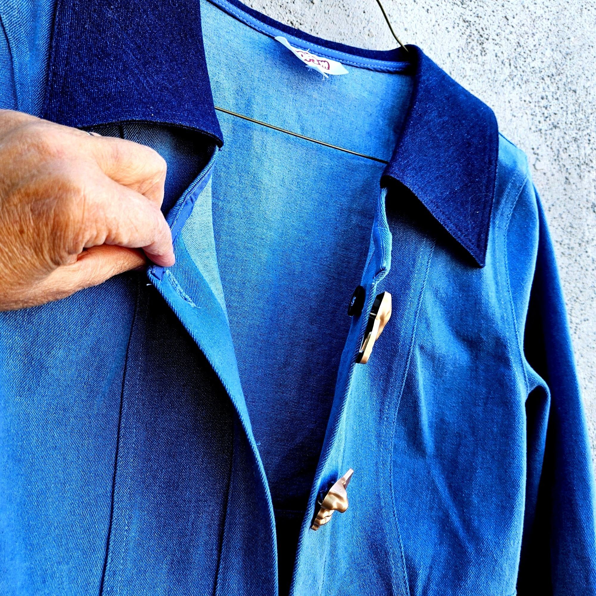 Other Oops Blue Cropped Denim Jacket Sculptural Gold Buttons Size Size S / US 4 / IT 40 - 16 Thumbnail