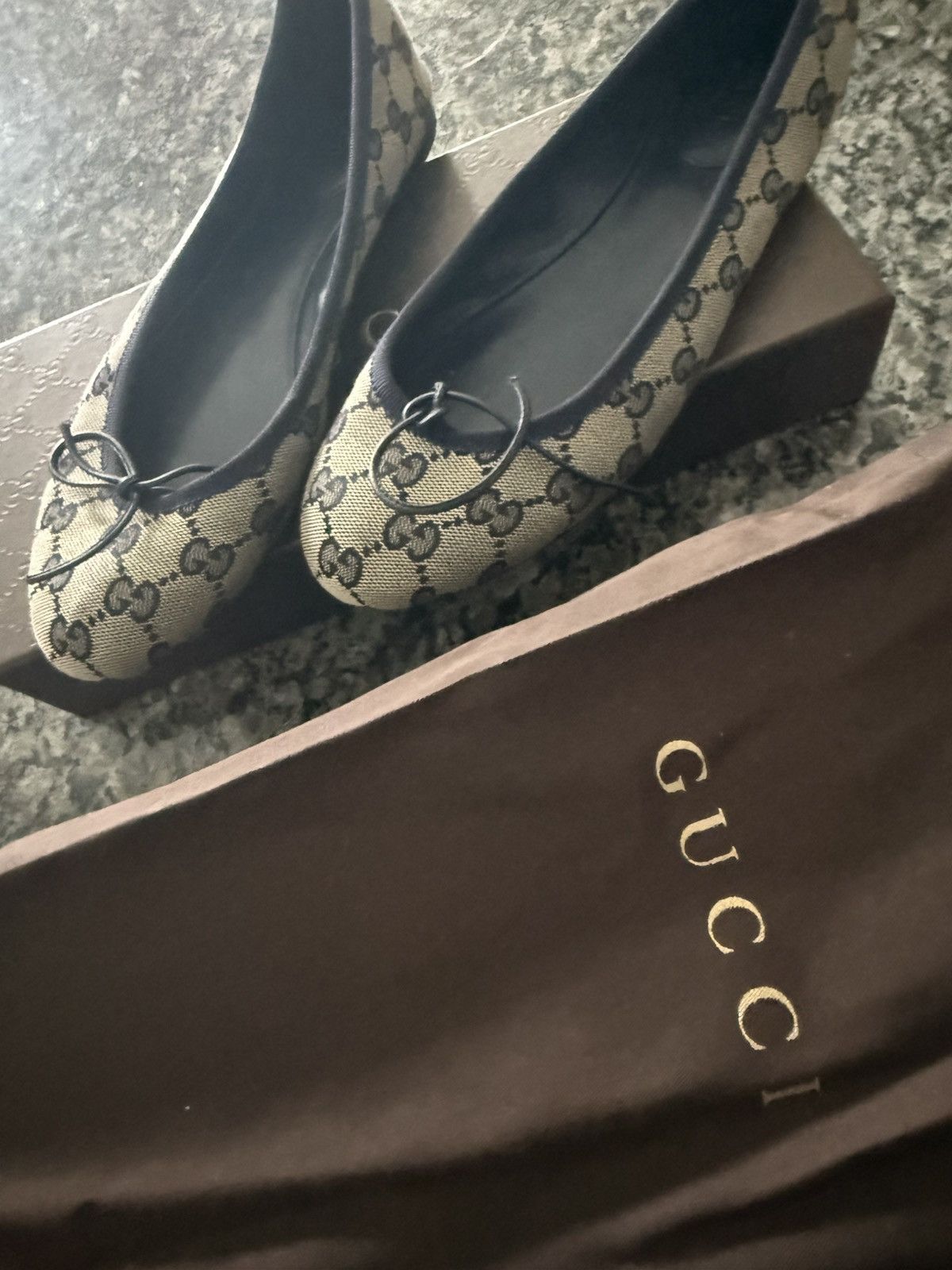Gucci WOMEN'S GUCCI BALLET FLAT Size US 9 / IT 39 - 1 Thumbnail