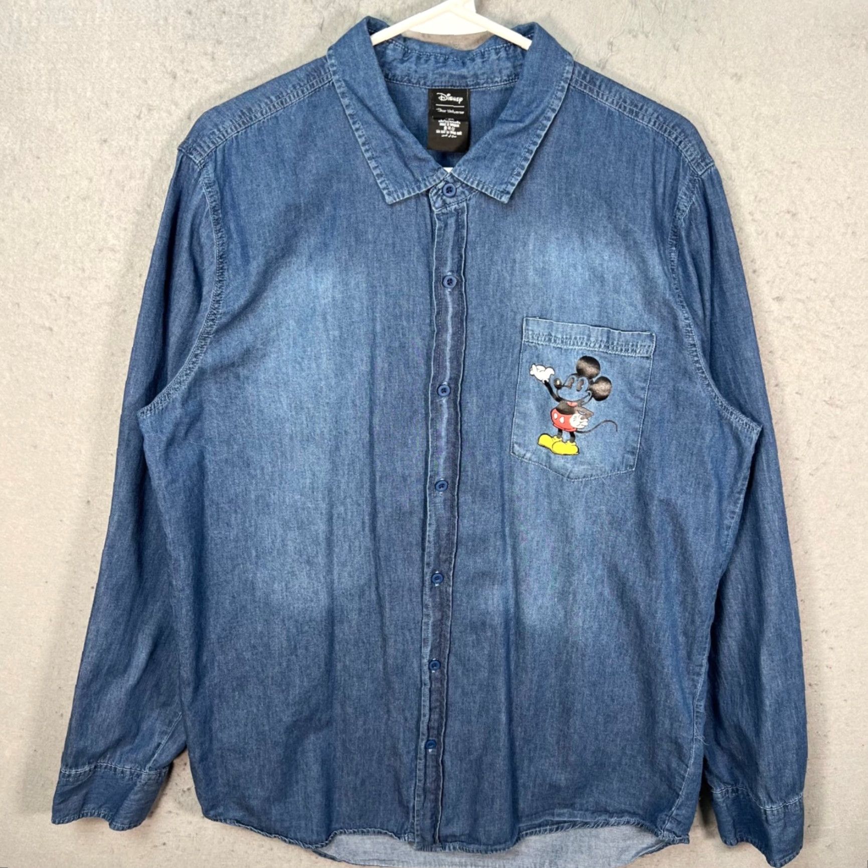 Disney Disney Mens Size Large Button-Up Shirt Mickey & Pluto Long Sleeve Size US L / EU 52-54 / 3 - 2 Thumbnail