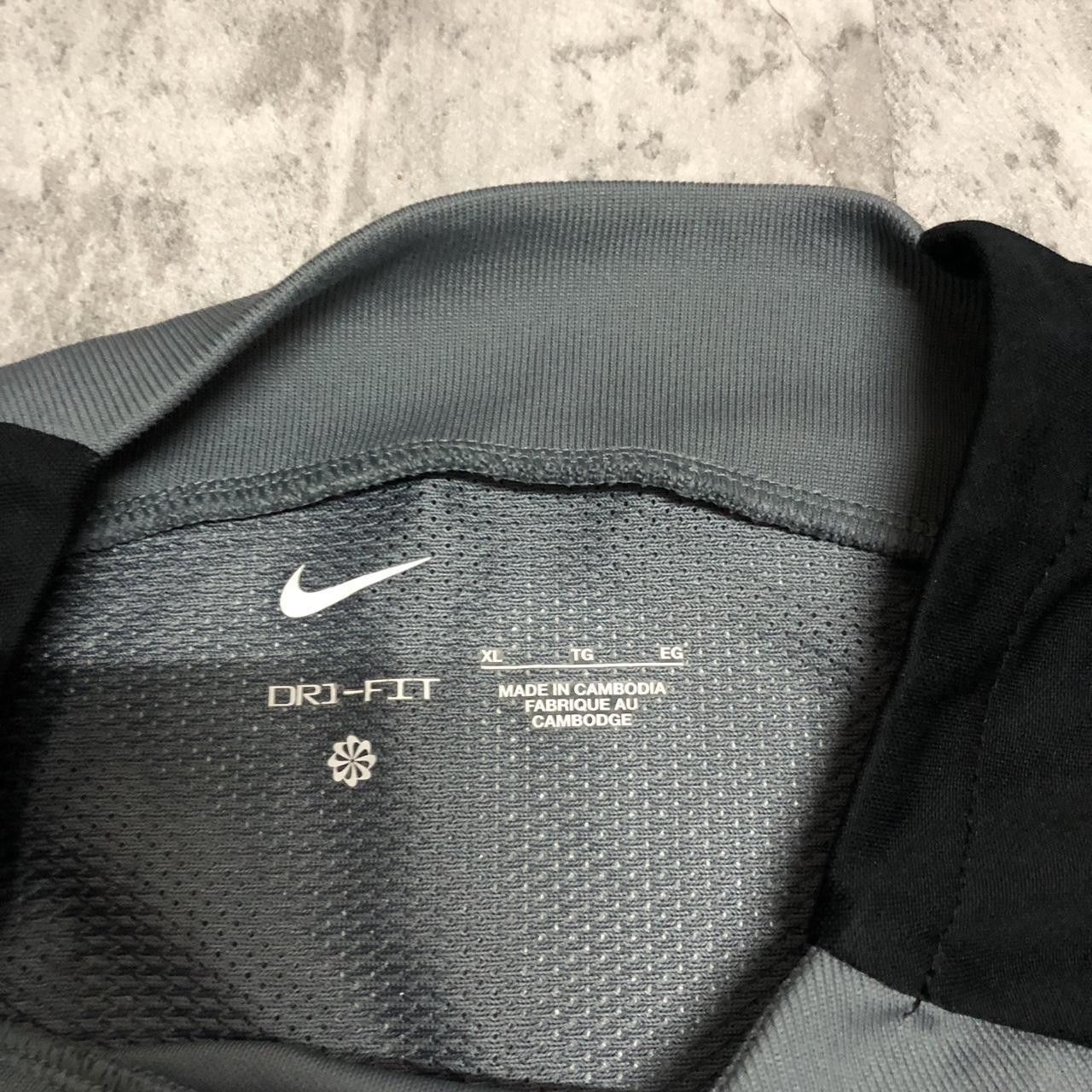 Nike Grey and black Nike Dri-Fit T-shirt #activewear Size US XL / EU 56 / 4 - 4 Thumbnail