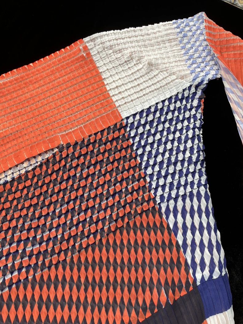 Issey Miyake Issey Miyake Orange main line geometric semi-transparent l Size M / US 6-8 / IT 42-44 - 1 Thumbnail