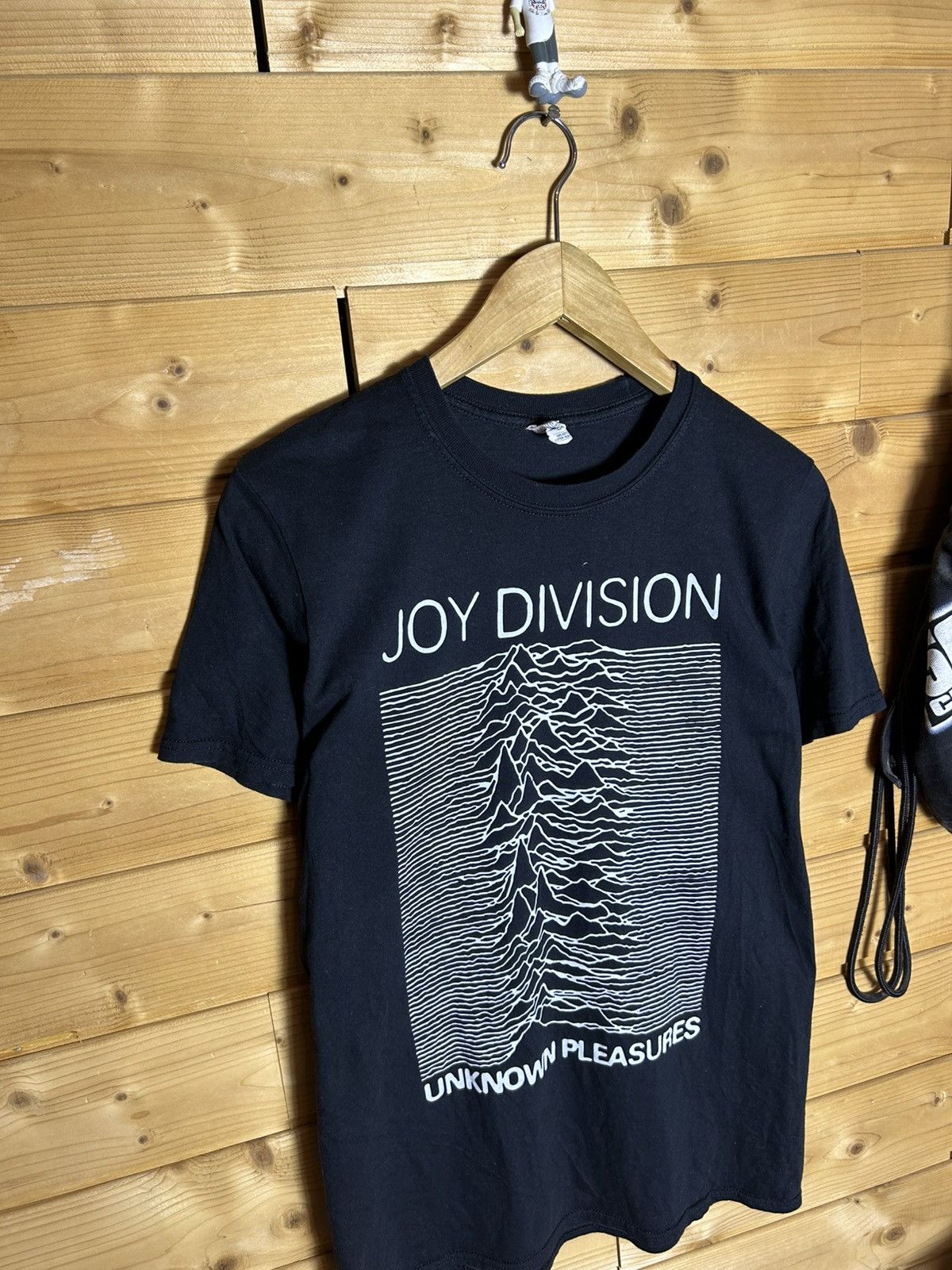 Joy Division Joy Division unknow pleasures t shirt Size US M / EU 48-50 / 2 - 2 Thumbnail