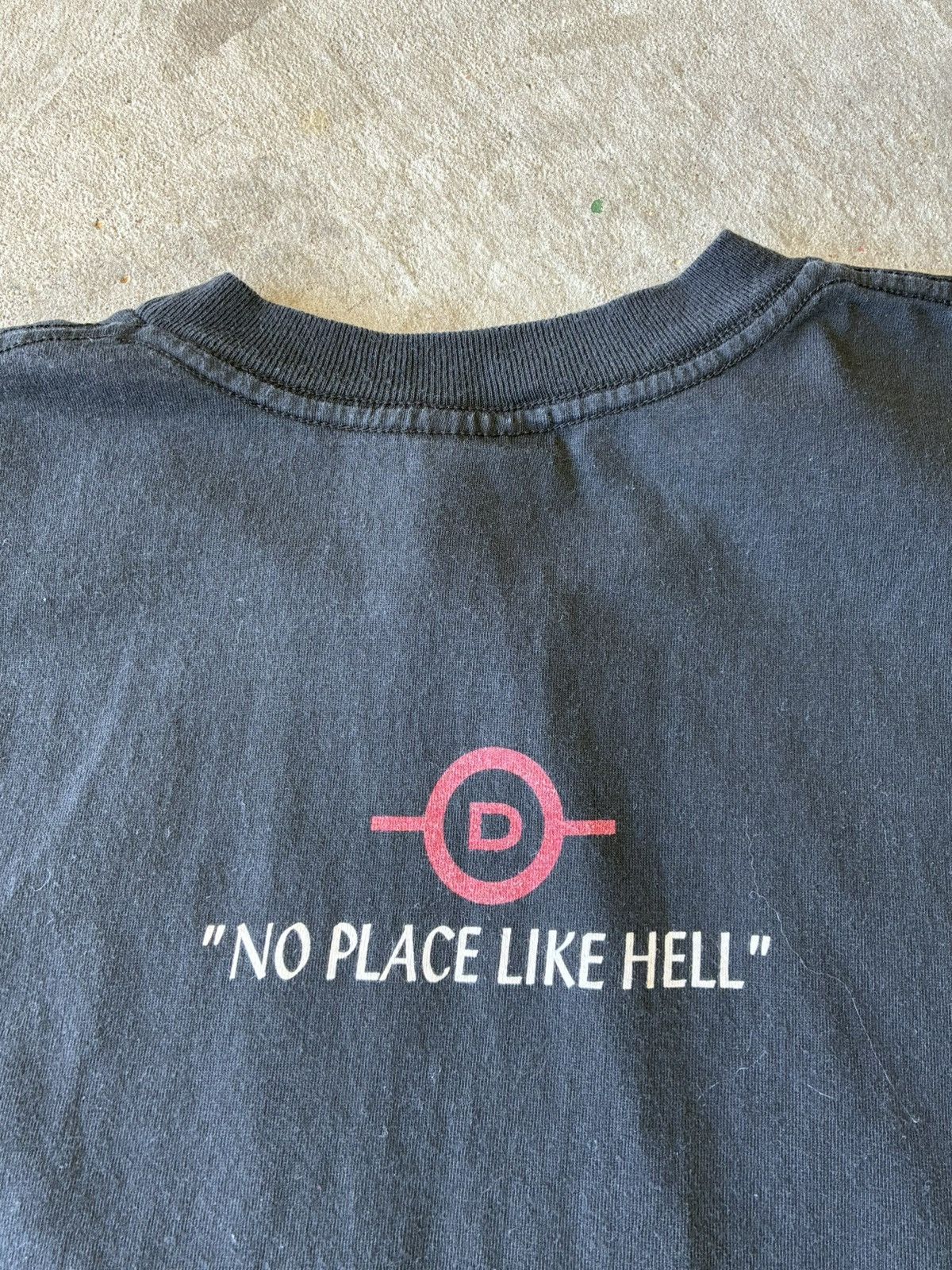 Vintage Vintage 90s Nice Man No Place Like Hell Devil Shirt Size US XL / EU 56 / 4 - 5 Thumbnail