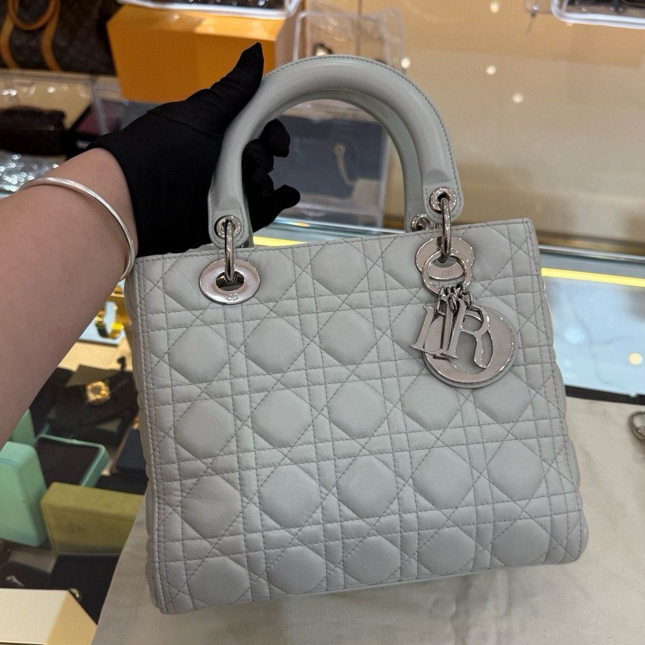 Dior Pre-loved Bag Very good condition Size ONE SIZE - 1 Thumbnail