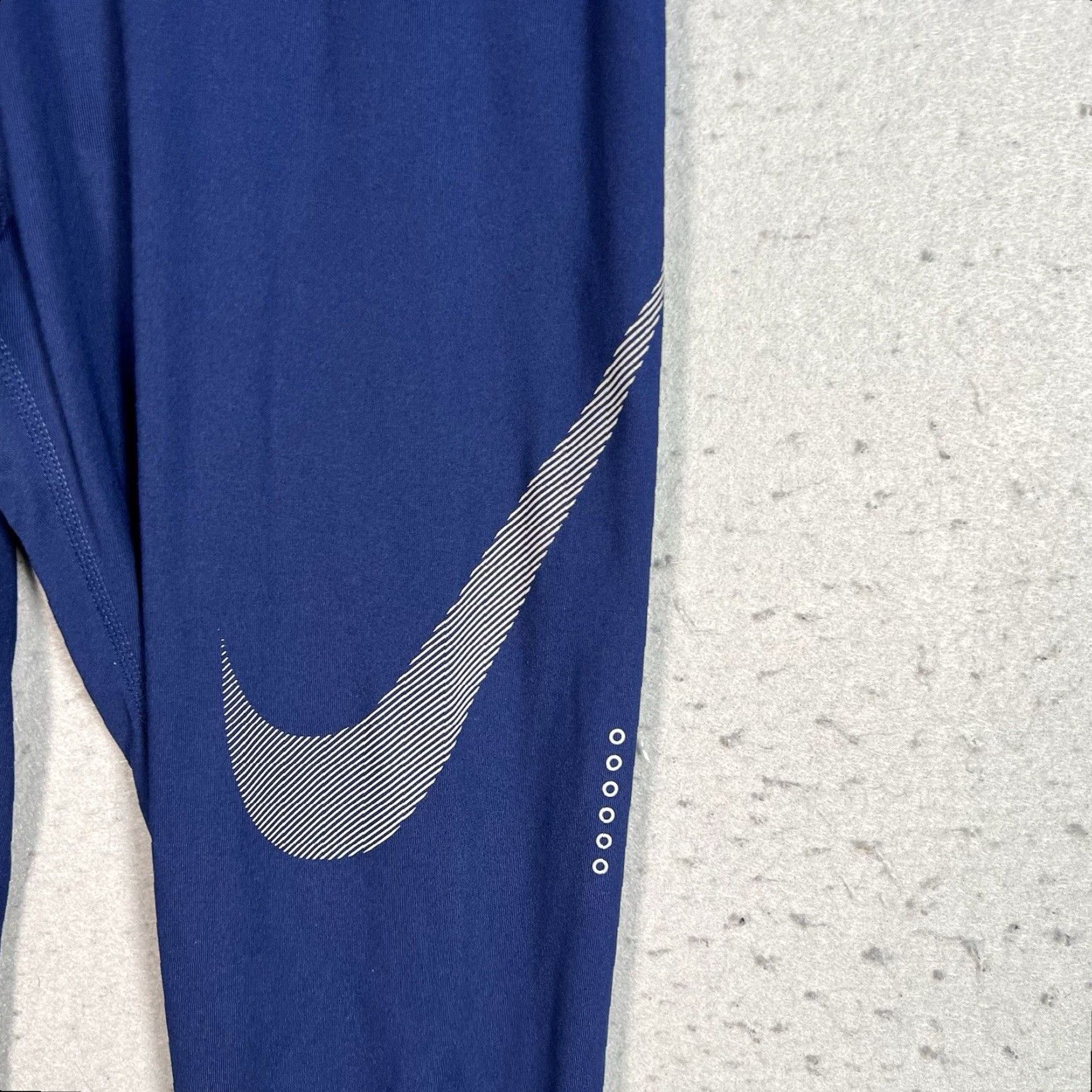 Nike VINTAGE Nike Dri Fit Athletic Tights Pants Women Large Blue Crop 3/4 Length Size 36" / US 14 / IT 50 - 6 Thumbnail