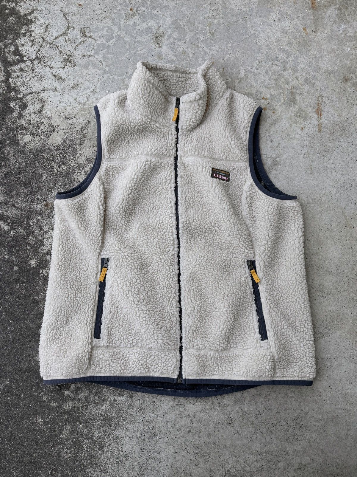 L.L. Bean LL Bean Deep Pile Boa Fleece zip up outdoor vest vintage Size US XL / EU 56 / 4 - 1 Thumbnail