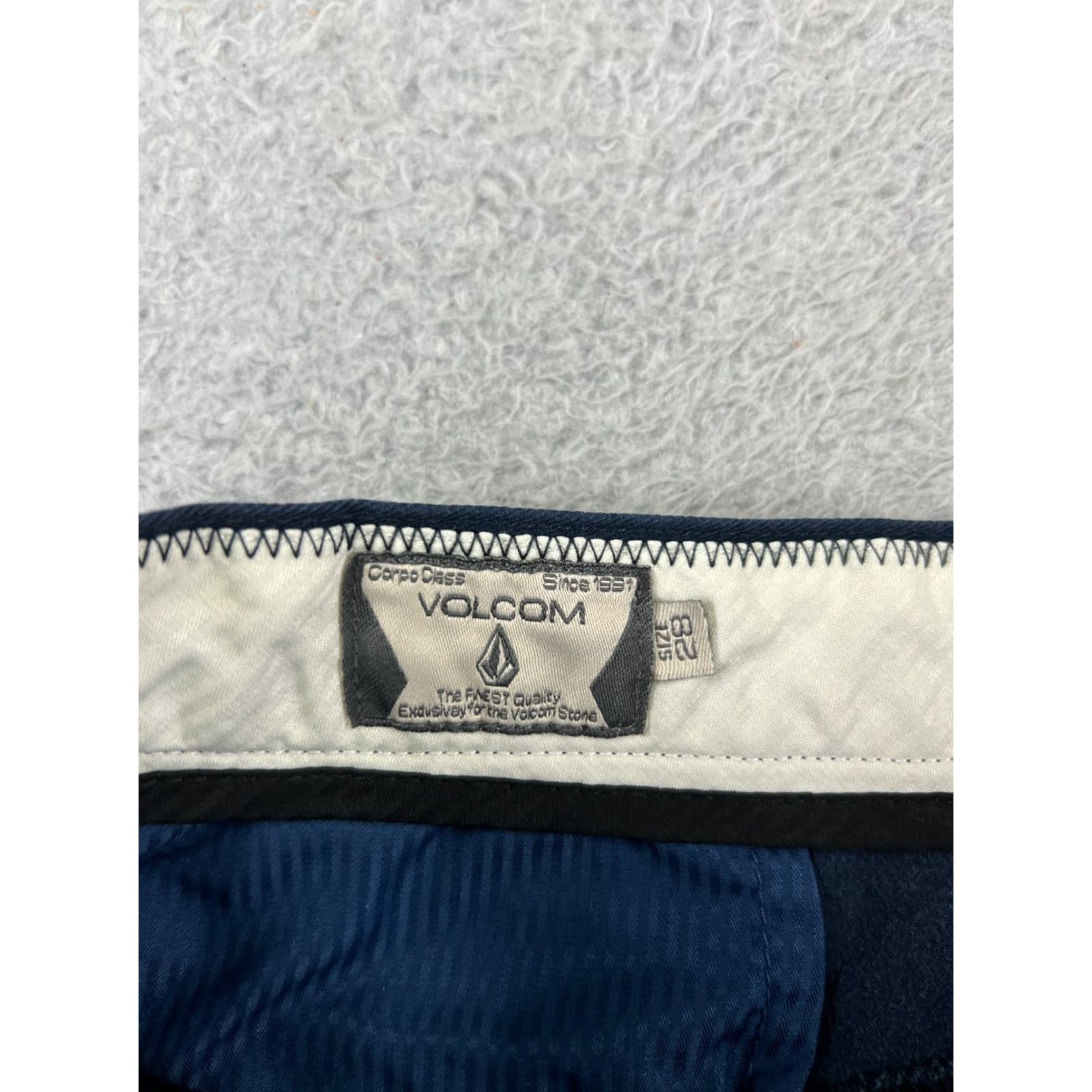 Volcom Volcom Shorts Men 28 Blue Cotton Blend Twill Skateboard Casual Men’s Shorts, Regular Fit, 5-Pocket, Canvas, Chino Style, Blue Volcom, Skate Theme, 28 Size US 28 / EU 44 - 3 Thumbnail