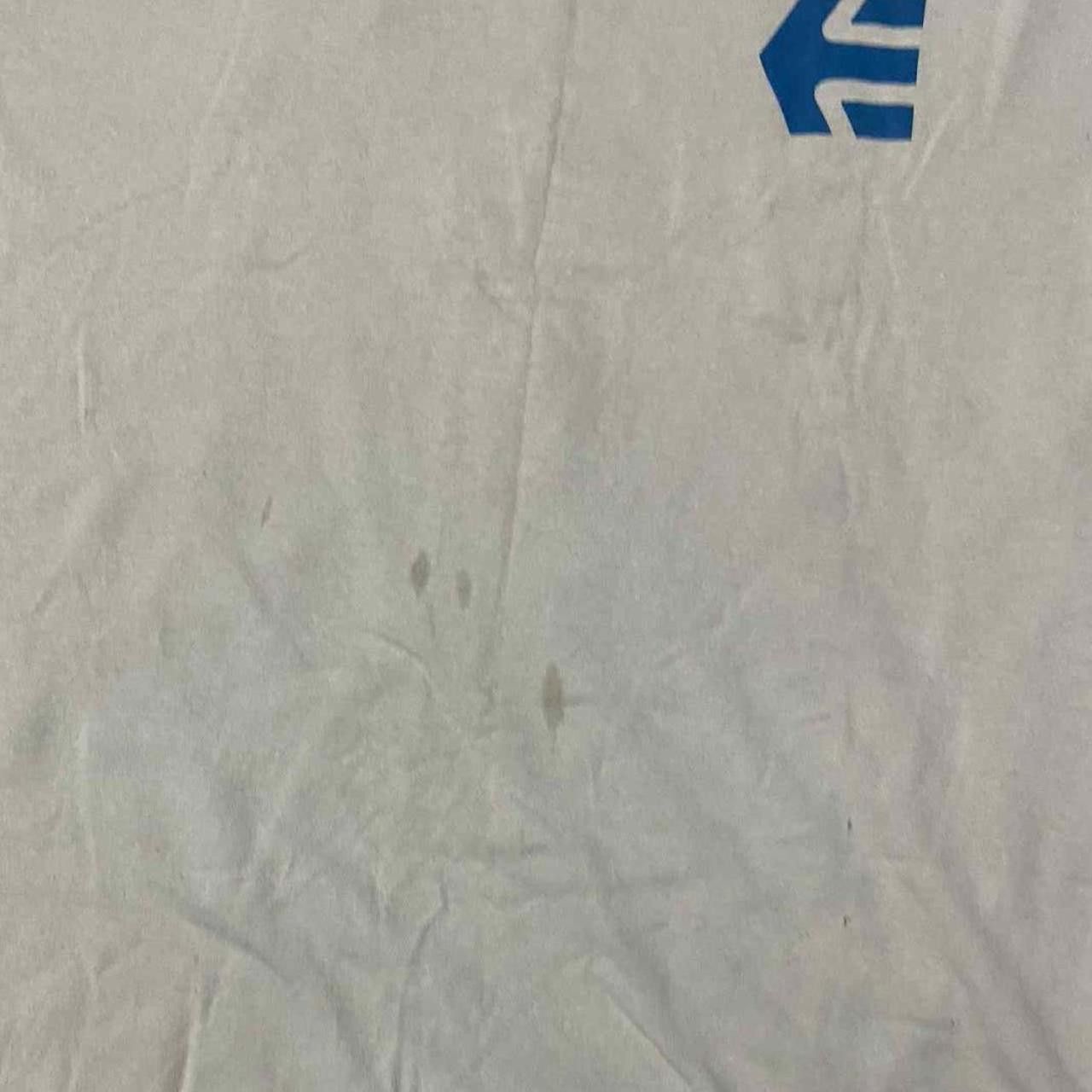 Etnies Cream and blue Etienne t-shirt Size US M / EU 48-50 / 2 - 5 Thumbnail