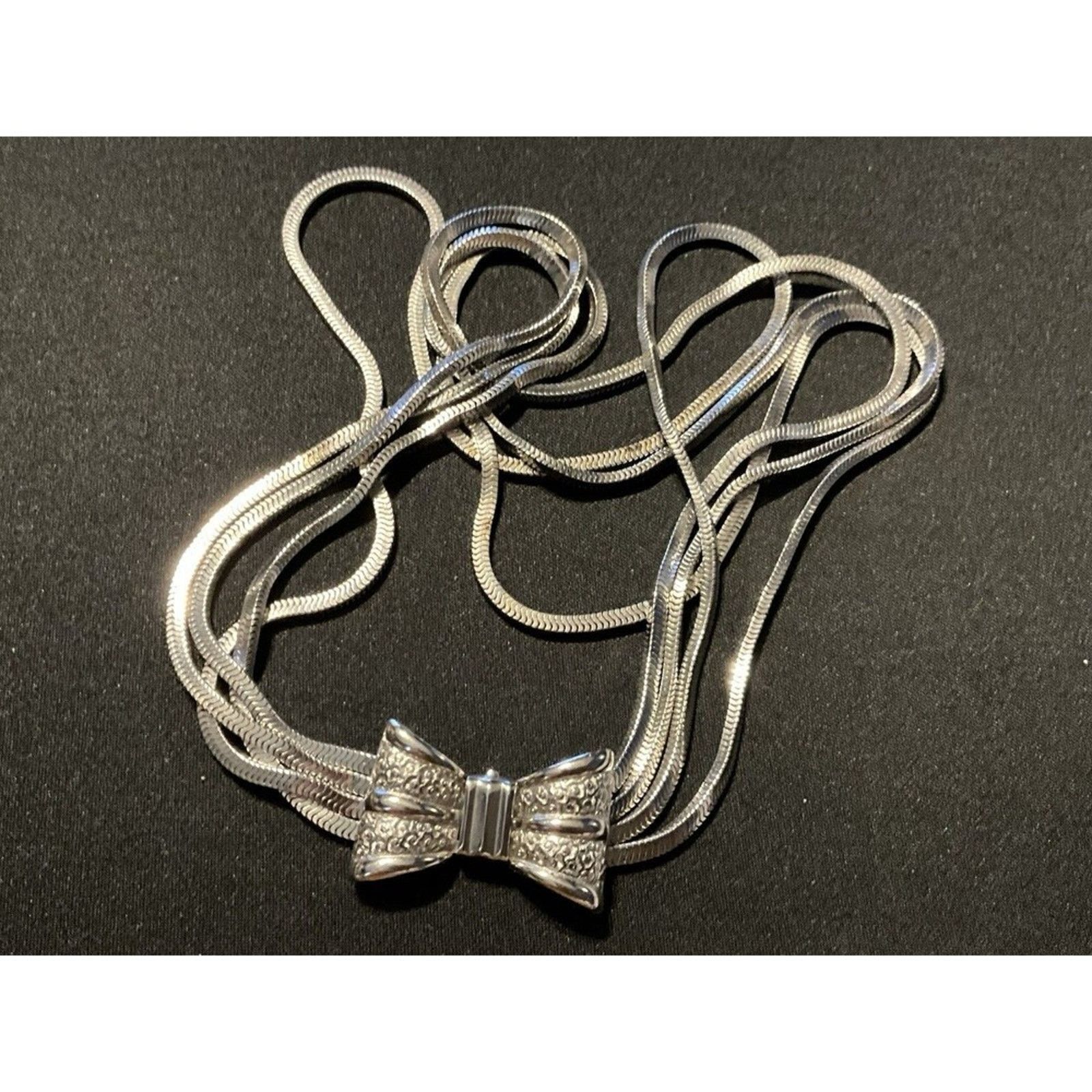 Other Lot Of 3 Silver Tone Necklaces All High Quality (Read Desc) Size ONE SIZE - 1 Thumbnail